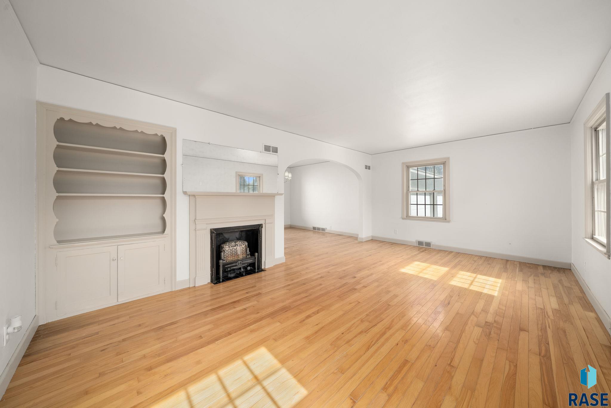 Sioux Falls, South Dakota 57104, United States, 3 Bedrooms Bedrooms, ,2 BathroomsBathrooms,Residential,Active,220706