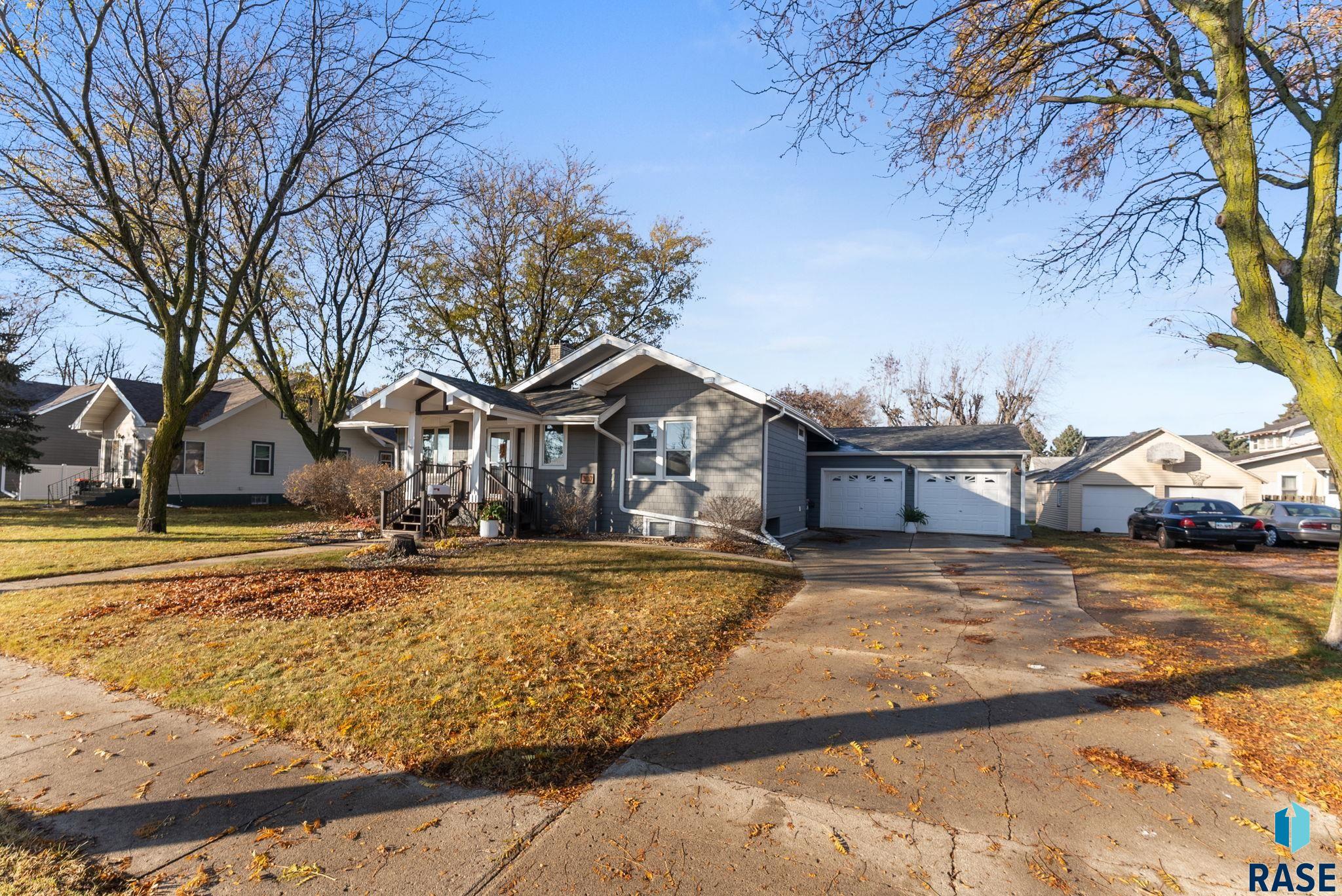 307 N 4th St Street, Beresford, South Dakota image 4