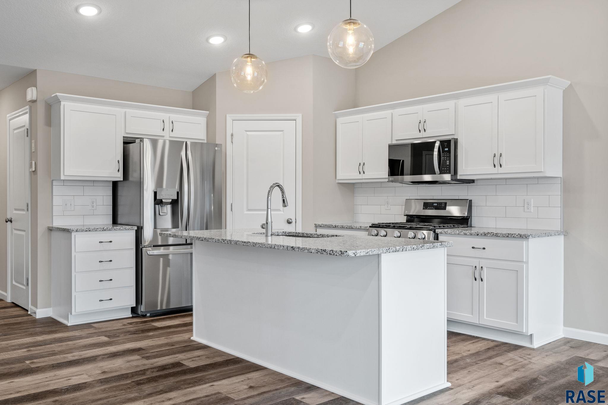 510 Hillside St Street, Harrisburg, New Jersey image 2