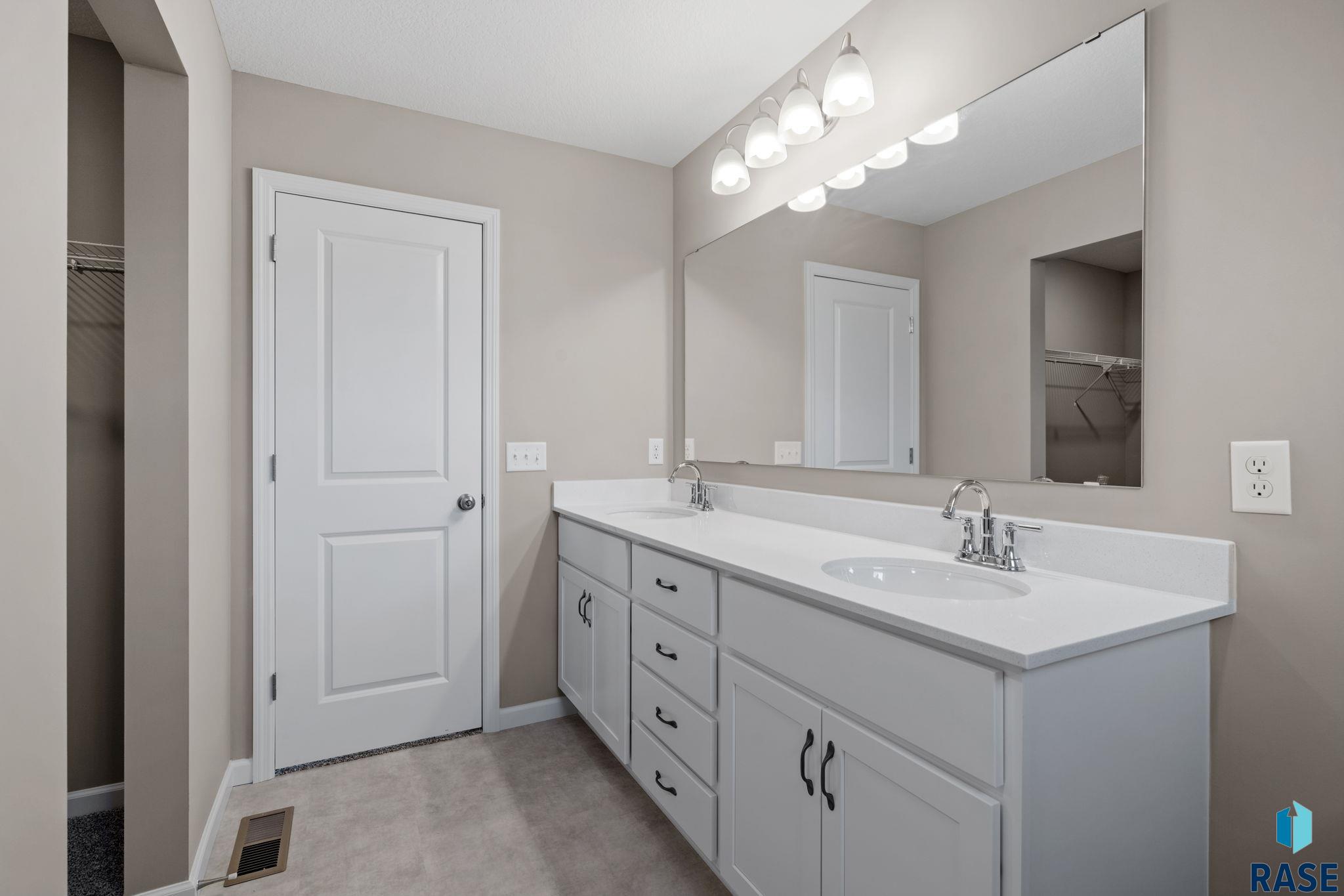 510 Hillside St Street, Harrisburg, New Jersey image 22