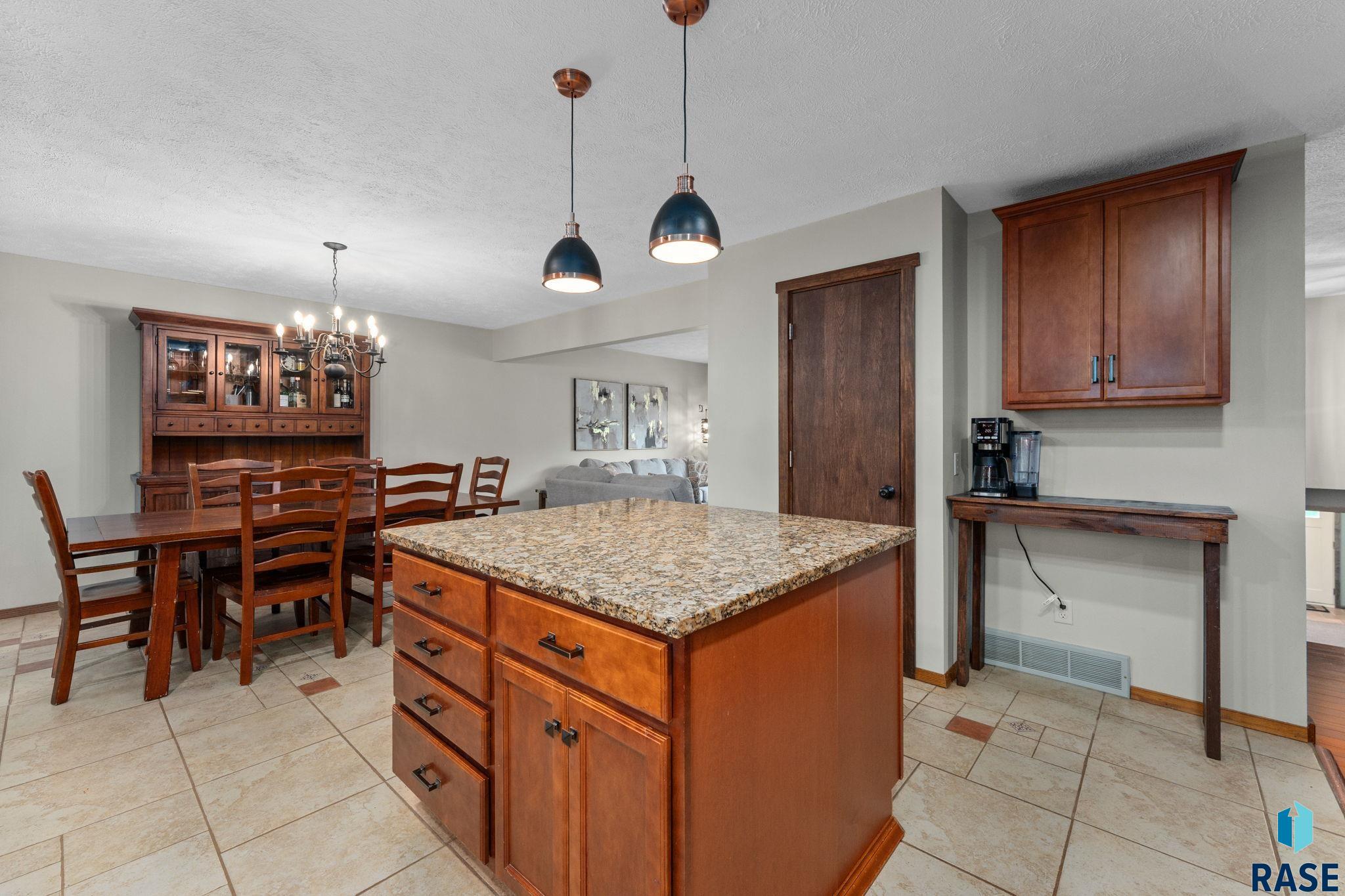 208 S Yellowstone Dr Drive, Brandon, New Jersey image 20