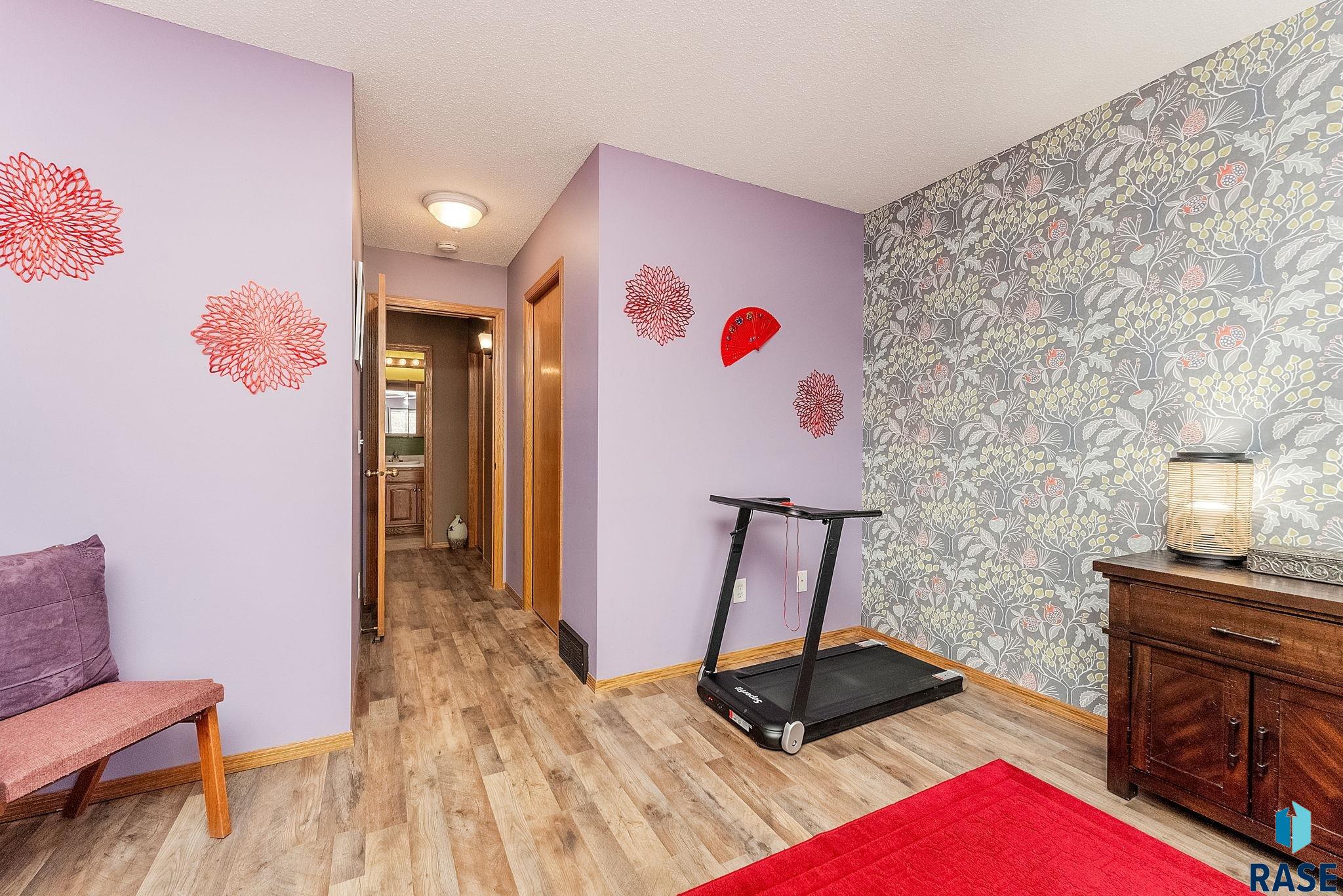 Sioux Falls, South Dakota 57106, United States, 2 Bedrooms Bedrooms, ,1 BathroomBathrooms,Residential,Contingent,87850