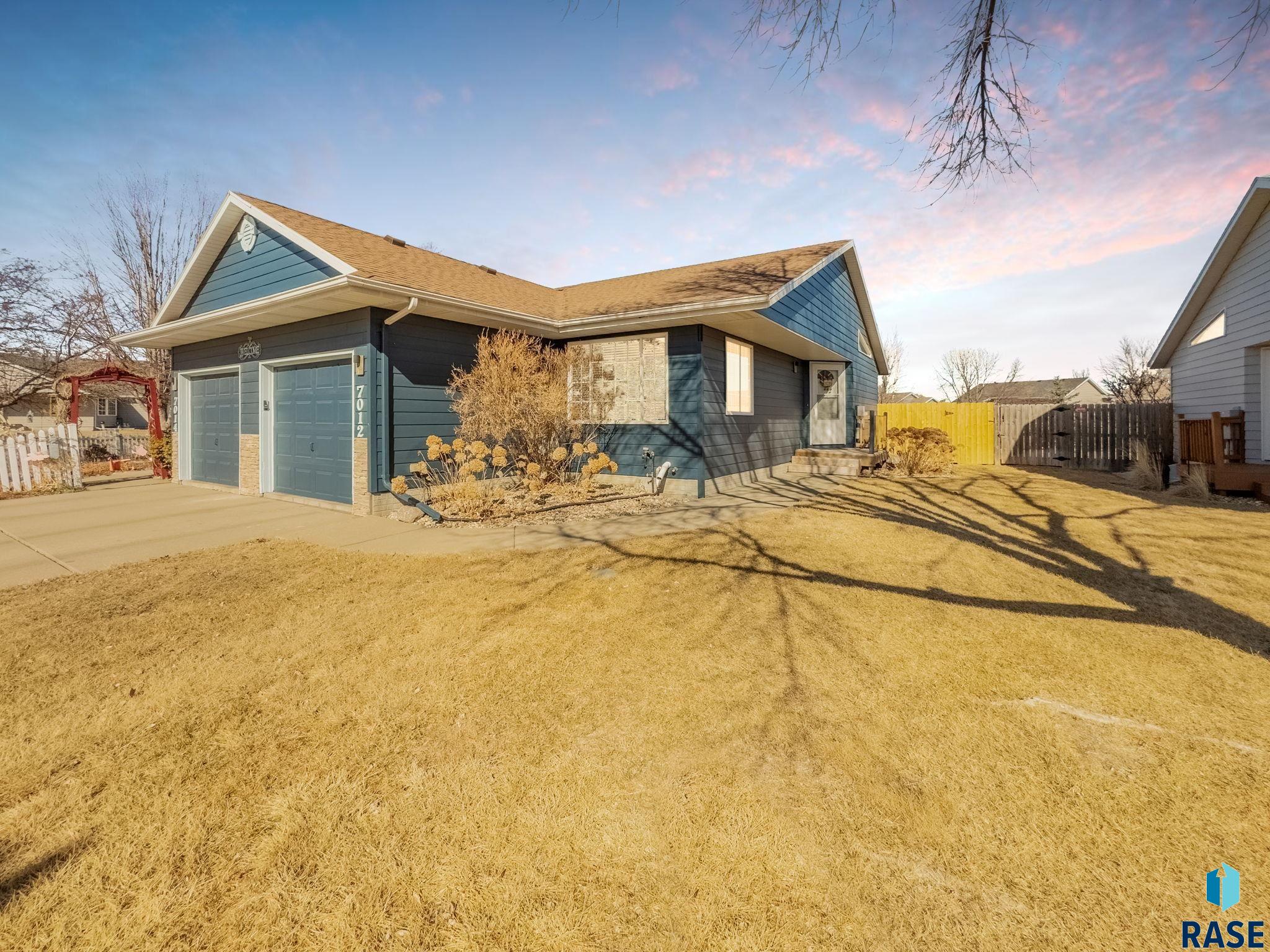 Sioux Falls, South Dakota 57106, United States, 2 Bedrooms Bedrooms, ,1 BathroomBathrooms,Residential,Contingent,87850