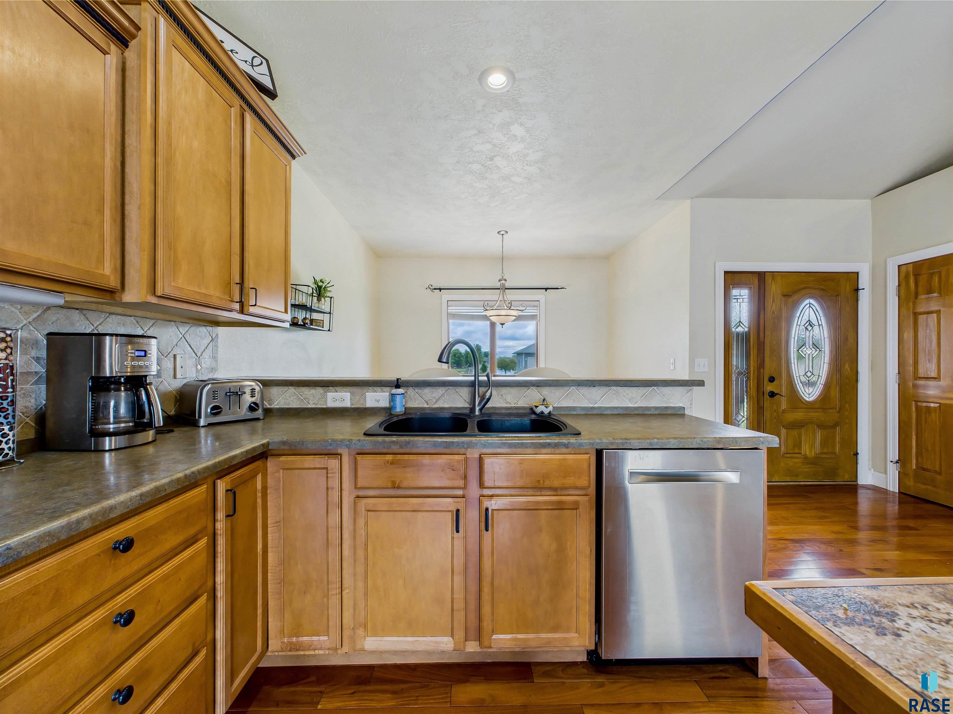 2601 N Devon Ave Avenue, Tea, South Dakota image 10