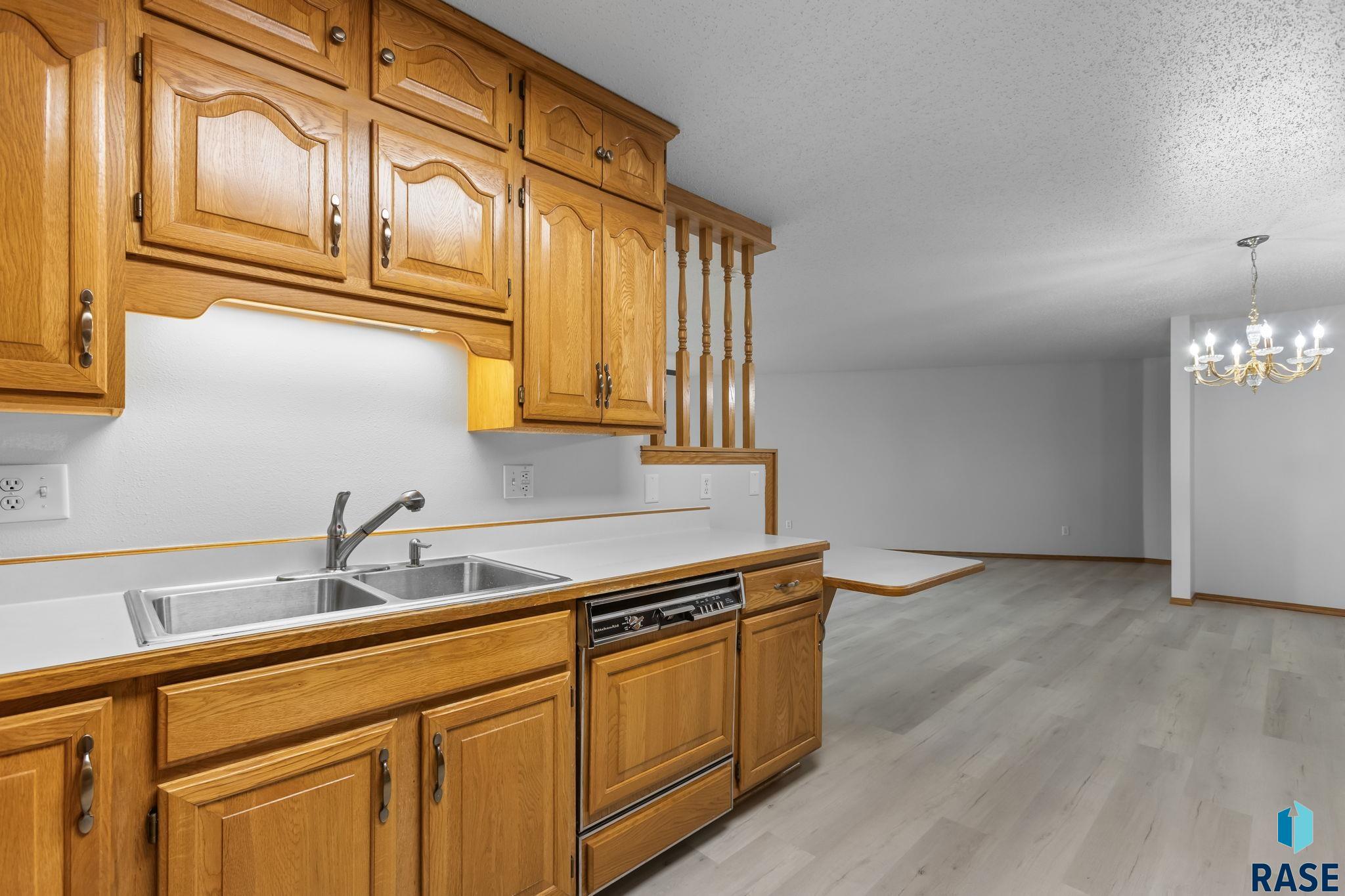 4601 S Oxbow Ave Avenue #301, Sioux Falls, New Jersey image 14