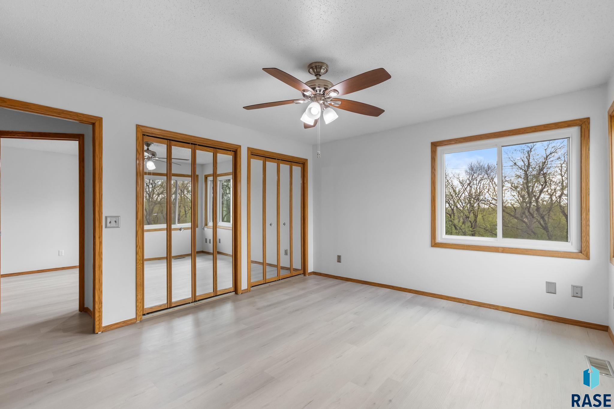 4601 S Oxbow Ave Avenue #301, Sioux Falls, New Jersey image 29