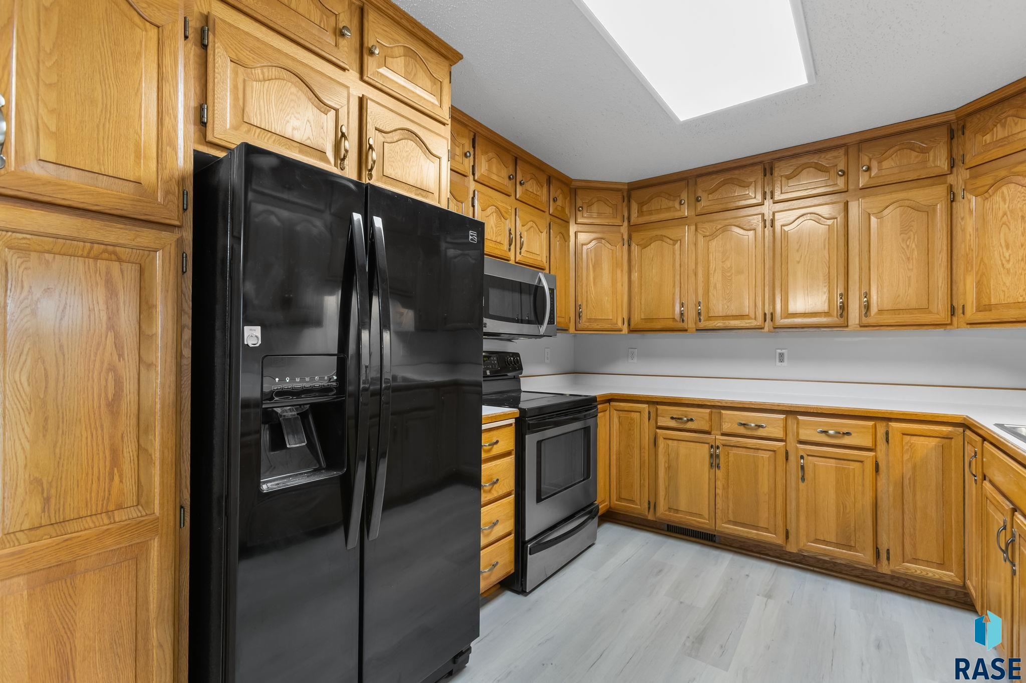 4601 S Oxbow Ave Avenue #301, Sioux Falls, New Jersey image 10
