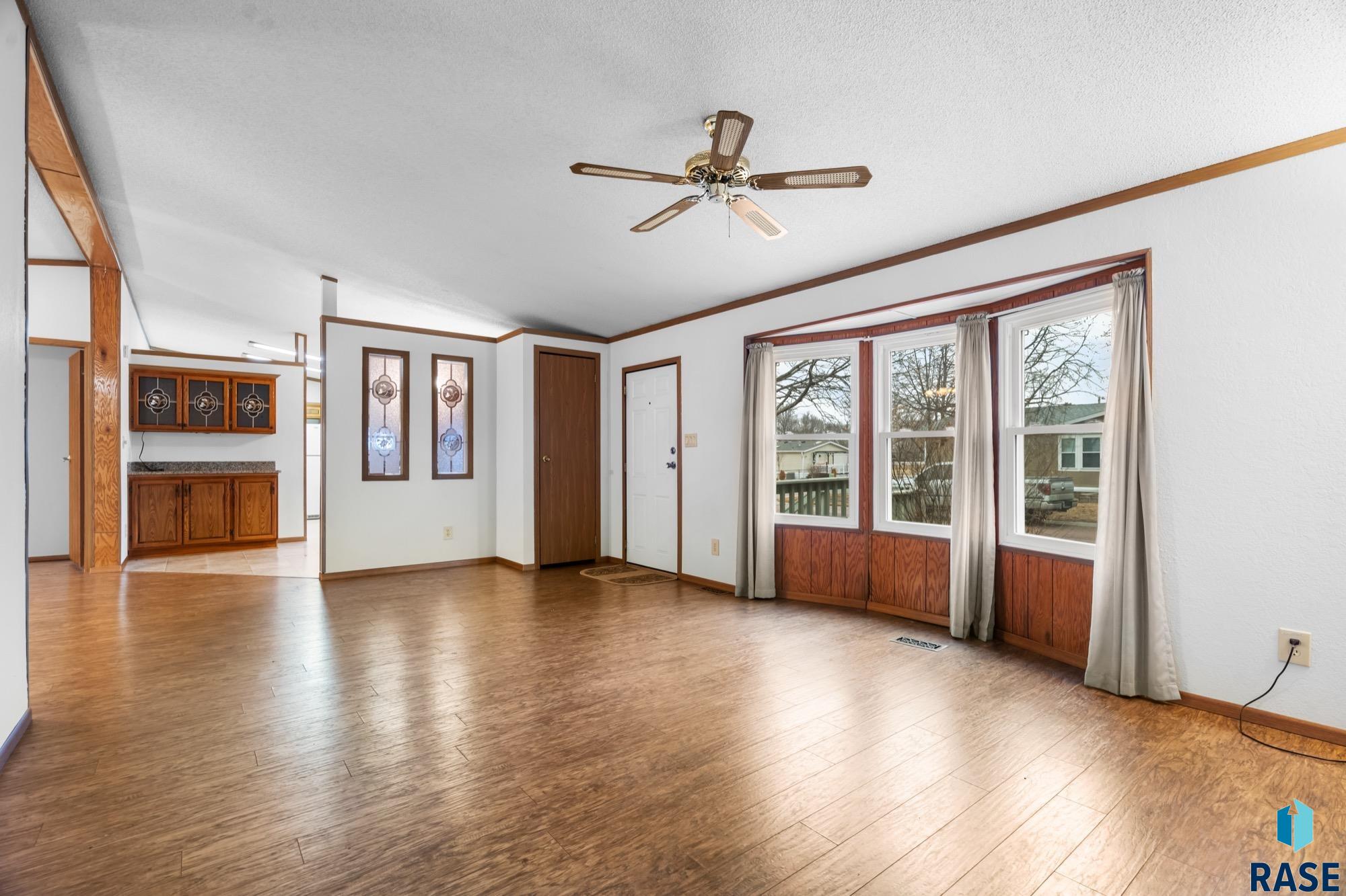 707 N Mallard Pl Place, Sioux Falls, South Dakota image 3