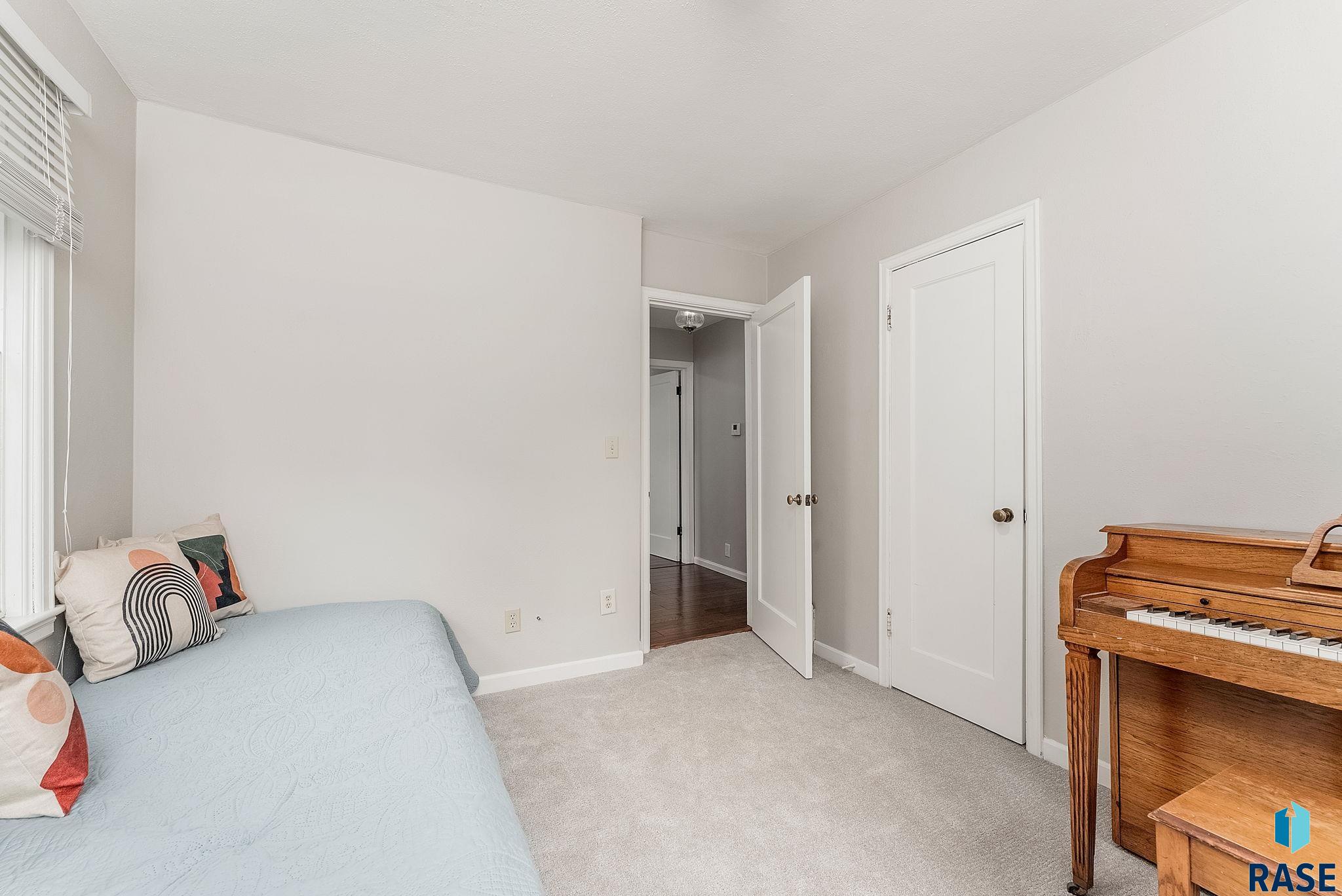 Madison, South Dakota 57042, United States, 3 Bedrooms Bedrooms, ,2 BathroomsBathrooms,Residential,Active,154848