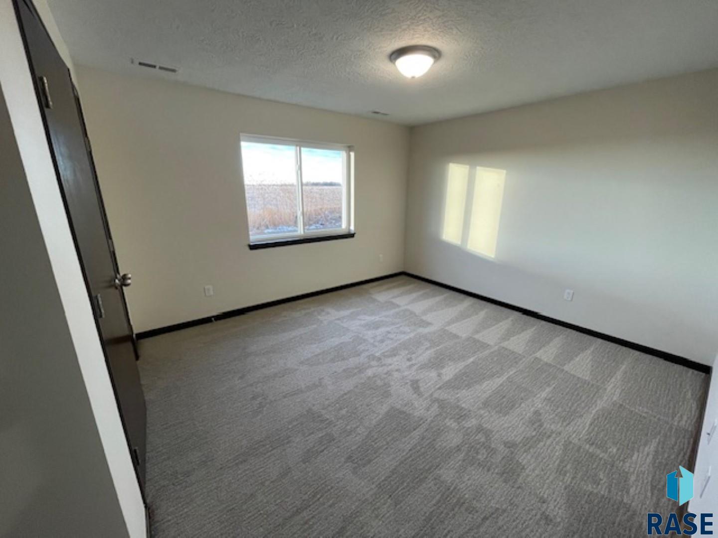 9661 W Tunis Dr Drive, Sioux Falls, South Dakota image 10