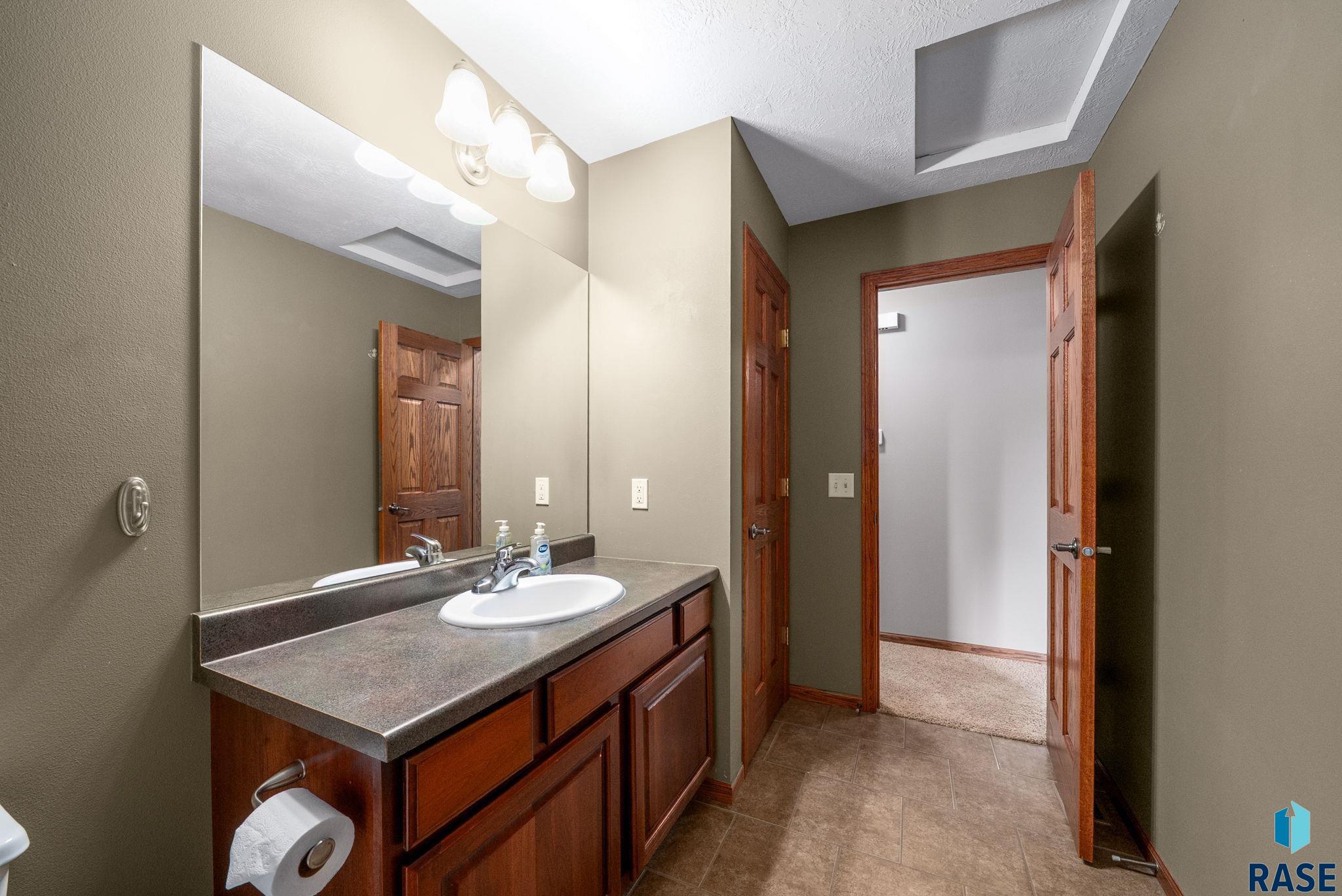 910 Joseph Pl Place, Sioux Falls, South Dakota image 14