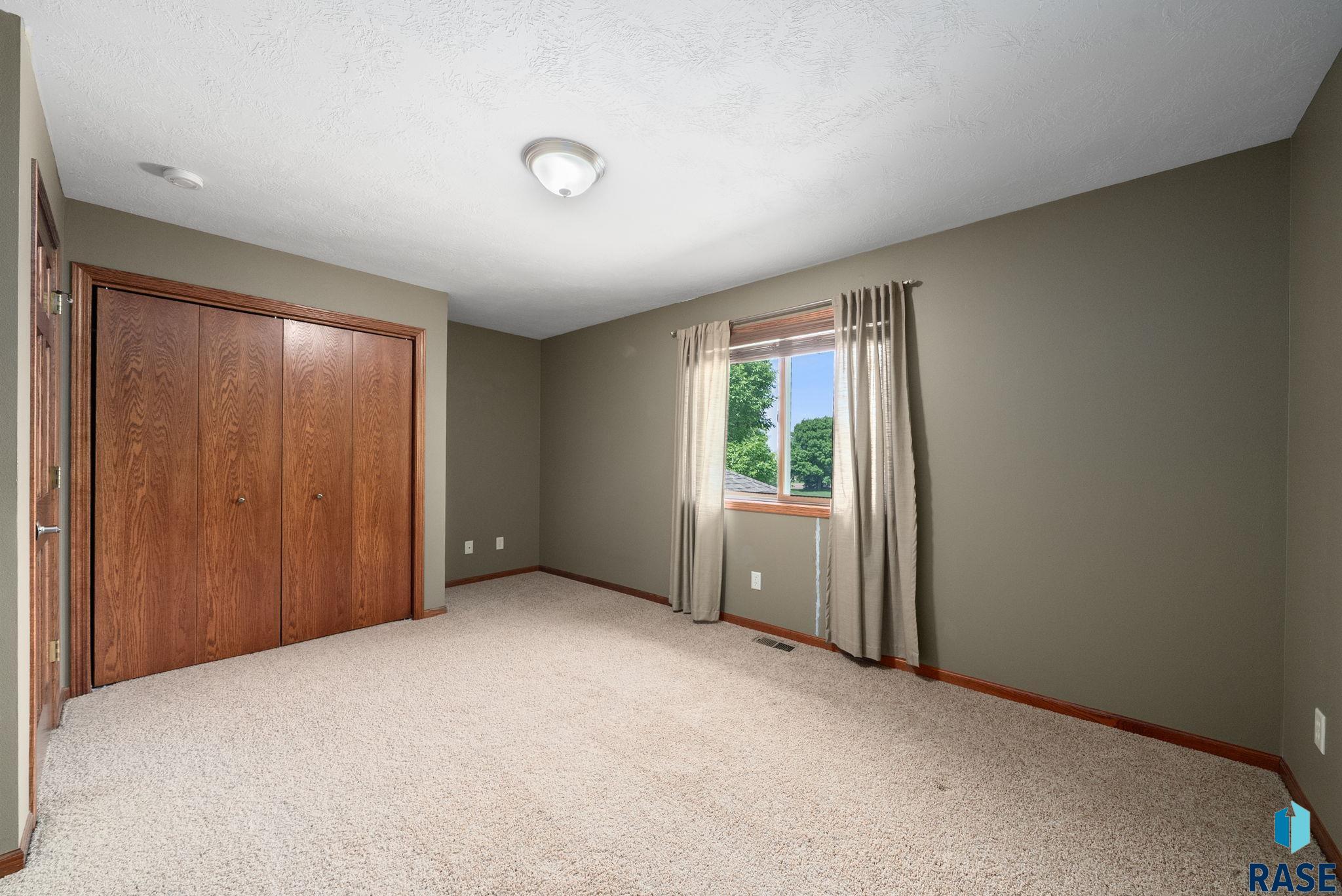 910 Joseph Pl Place, Sioux Falls, South Dakota image 12