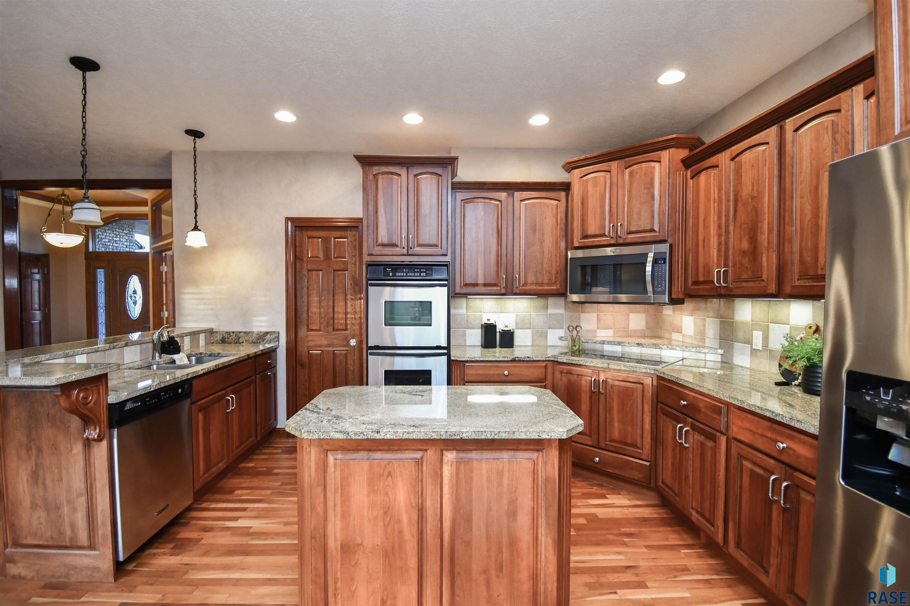 1405 W Wicklow Ln Lane, Sioux Falls, South Dakota image 2