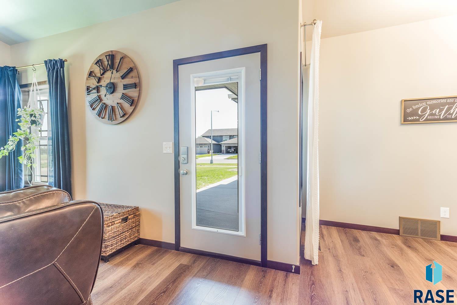 501 S Mary Gene Ave Avenue, Sioux Falls, New Jersey image 5