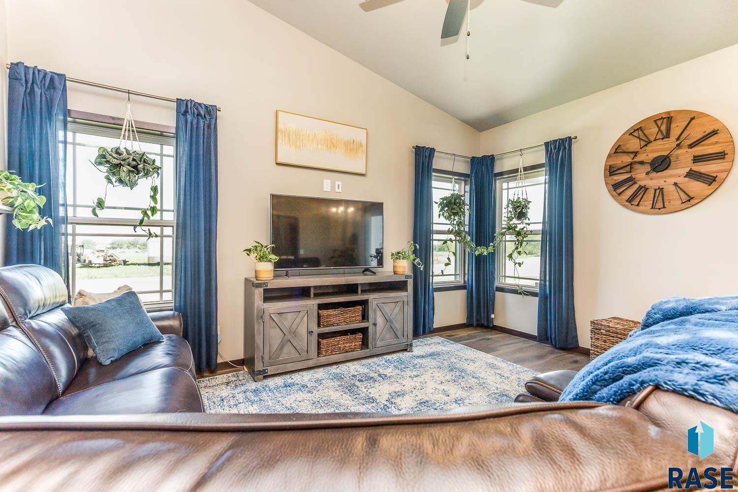 501 S Mary Gene Ave Avenue, Sioux Falls, New Jersey image 7