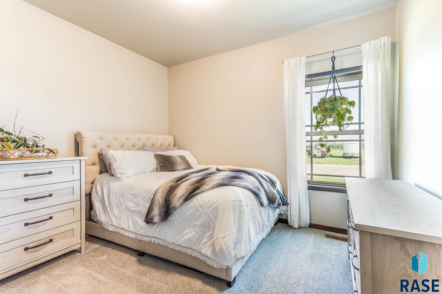 501 S Mary Gene Ave Avenue, Sioux Falls, New Jersey image 15
