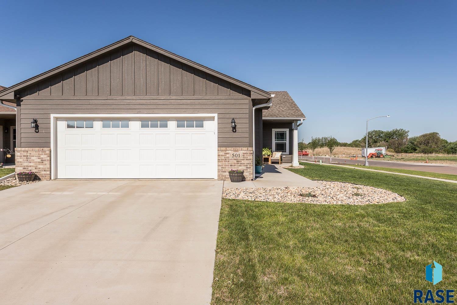 501 S Mary Gene Ave Avenue, Sioux Falls, New Jersey image 2
