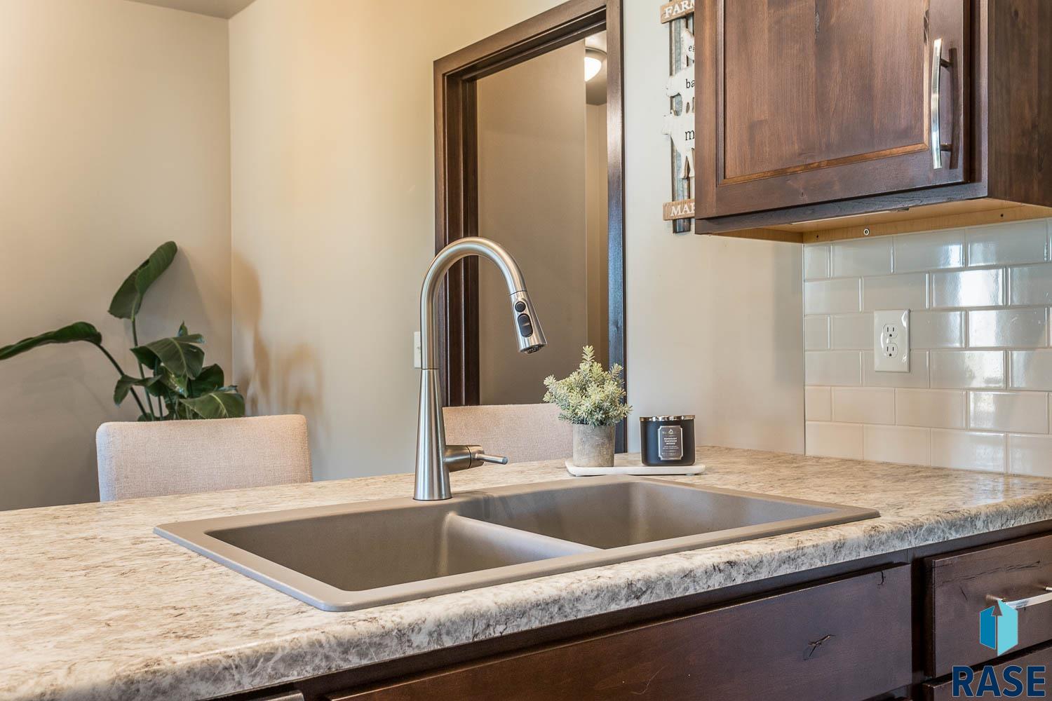 501 S Mary Gene Ave Avenue, Sioux Falls, New Jersey image 10