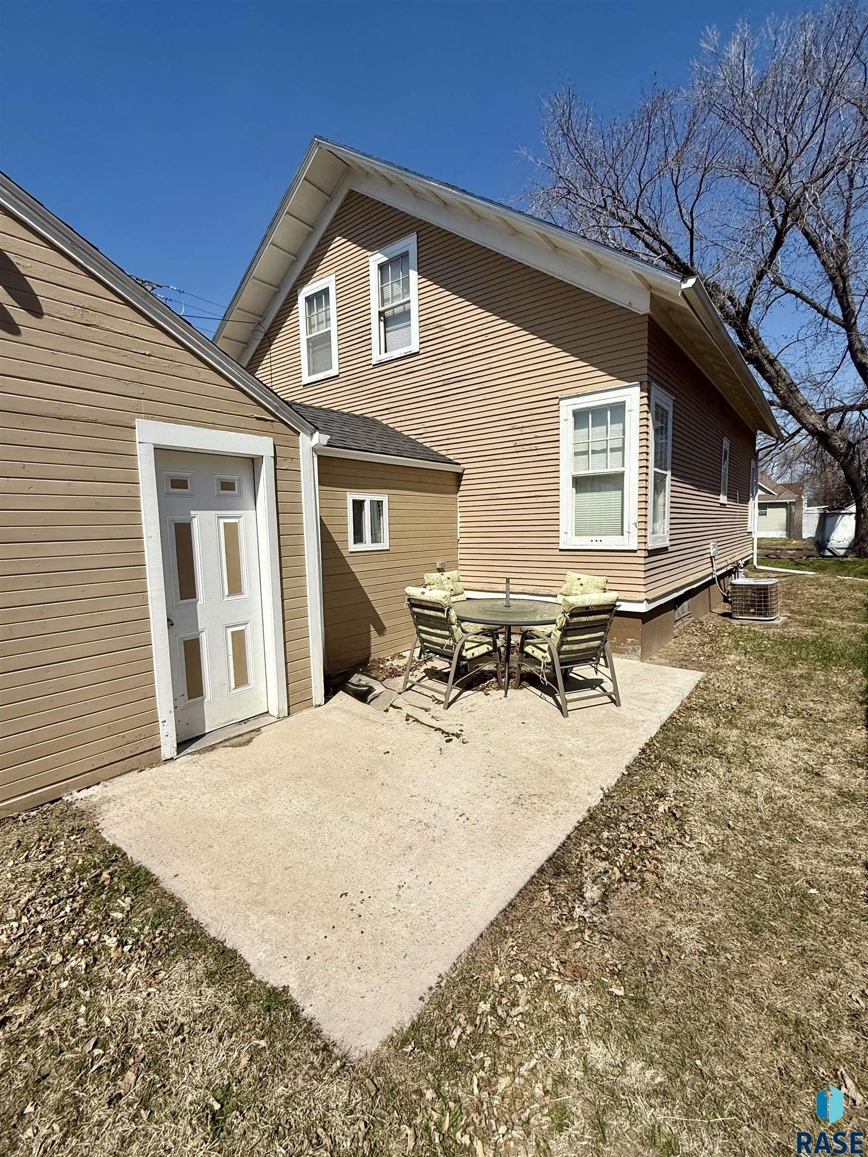 829 W 4th Ave Avenue, Mitchell, South Dakota image 5
