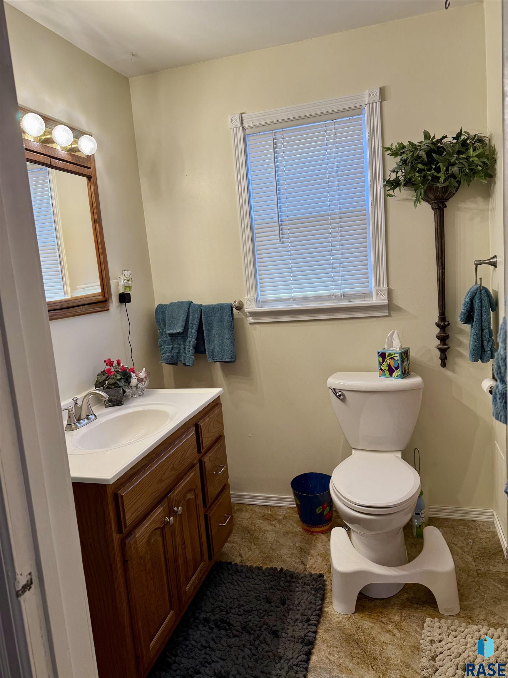 829 W 4th Ave Avenue, Mitchell, South Dakota image 17