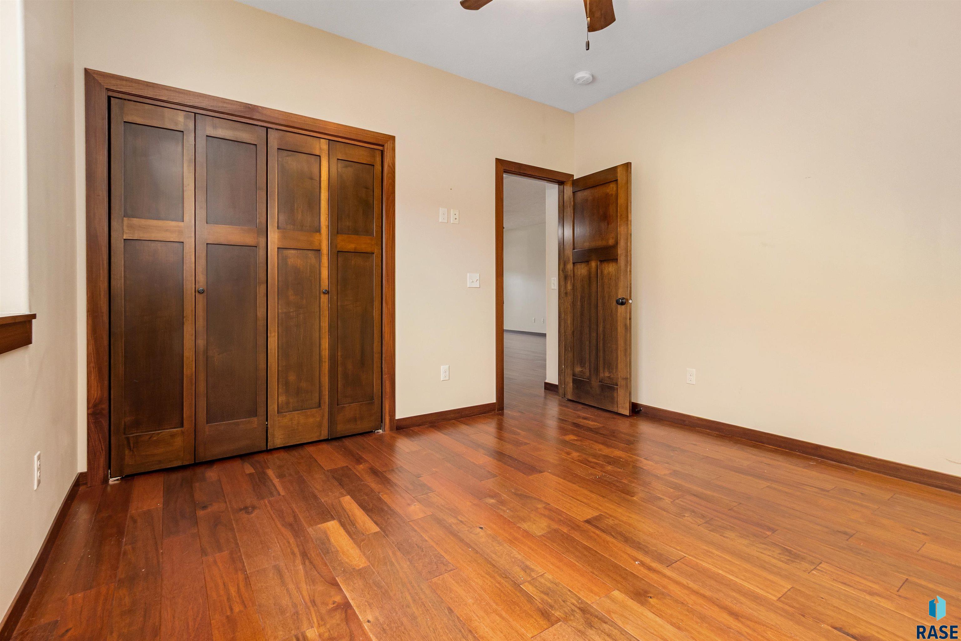 301 S Spring Pl Place, Brandon, New Jersey image 12