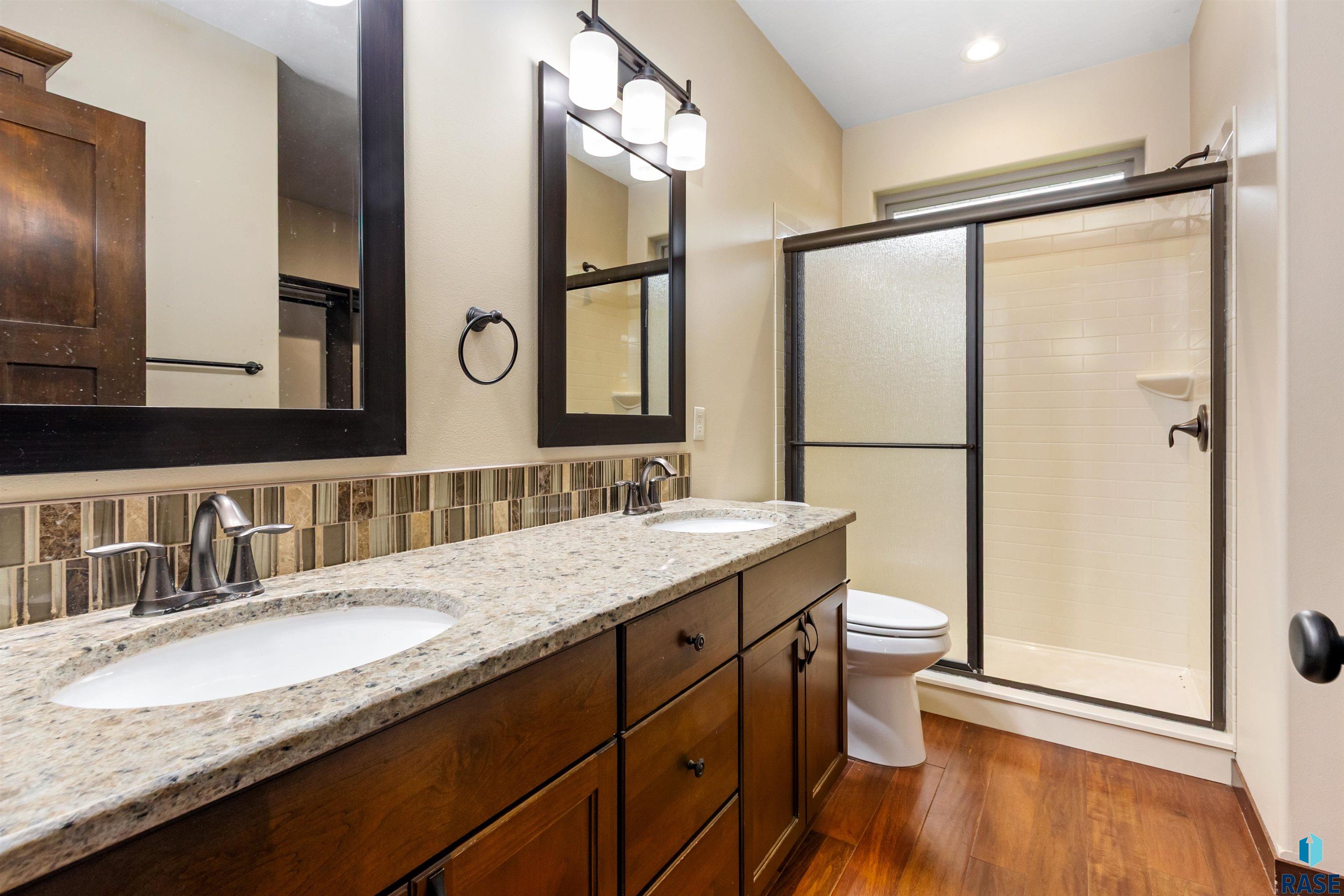 301 S Spring Pl Place, Brandon, New Jersey image 13