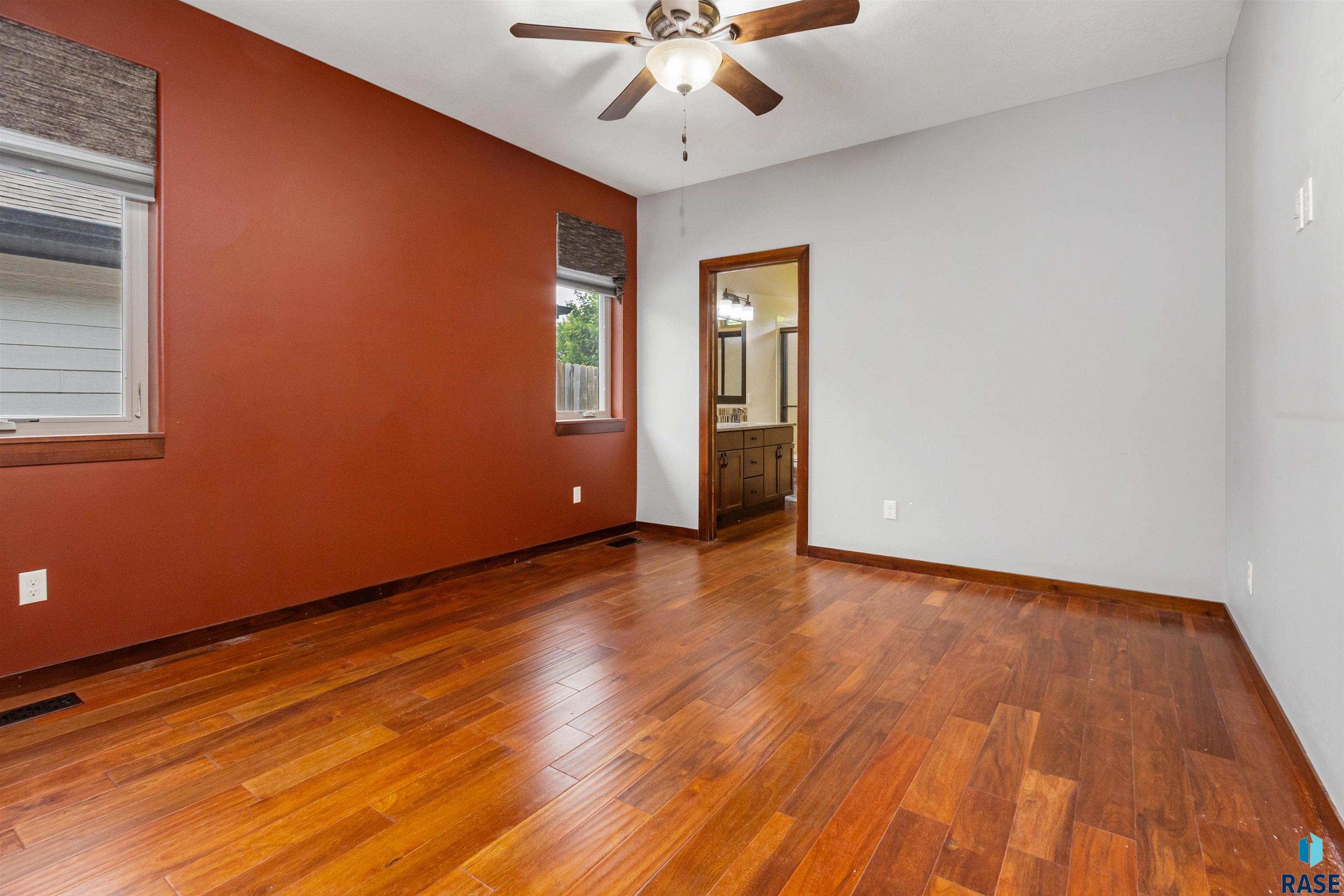 301 S Spring Pl Place, Brandon, New Jersey image 9