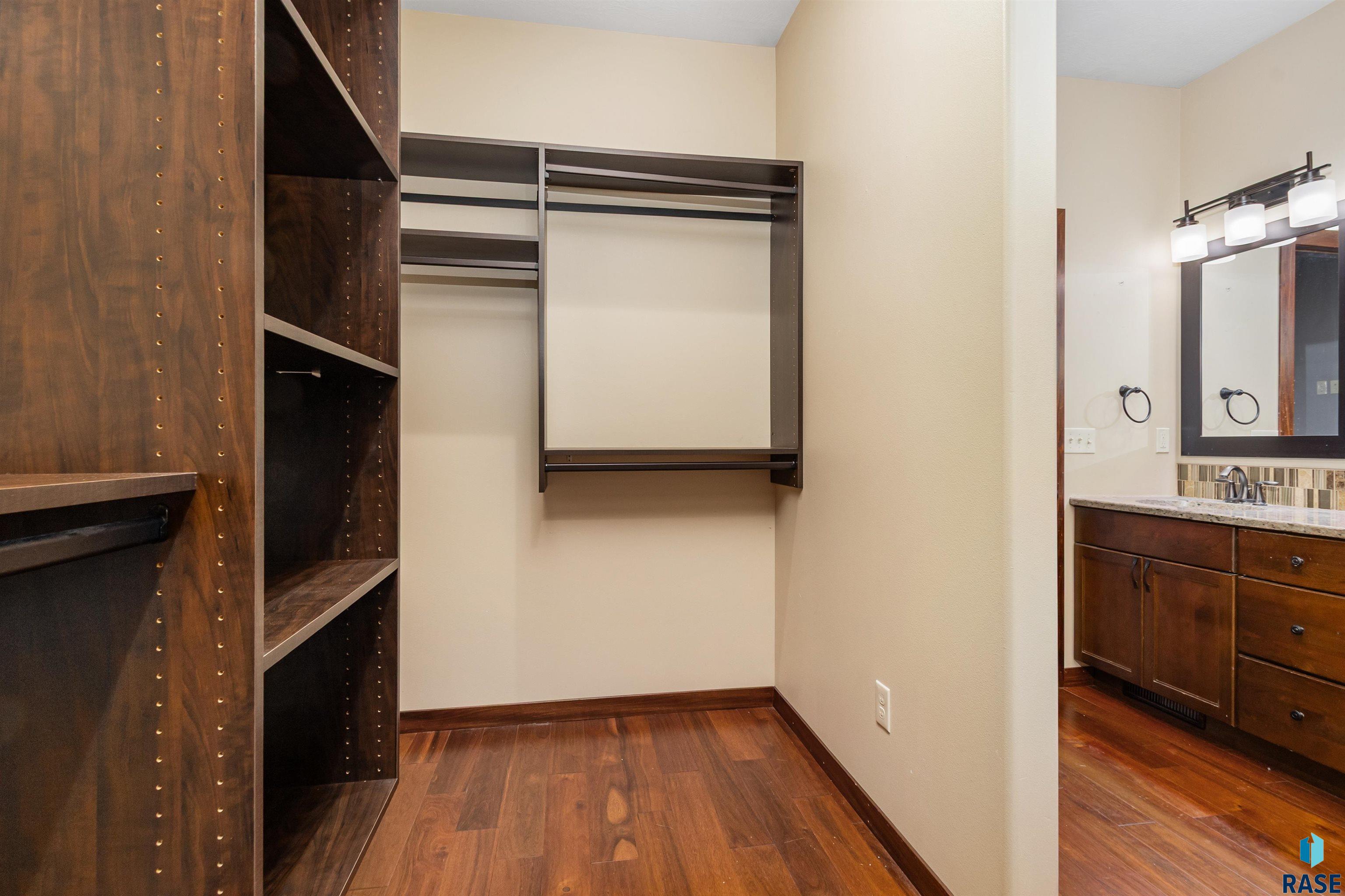 301 S Spring Pl Place, Brandon, New Jersey image 15