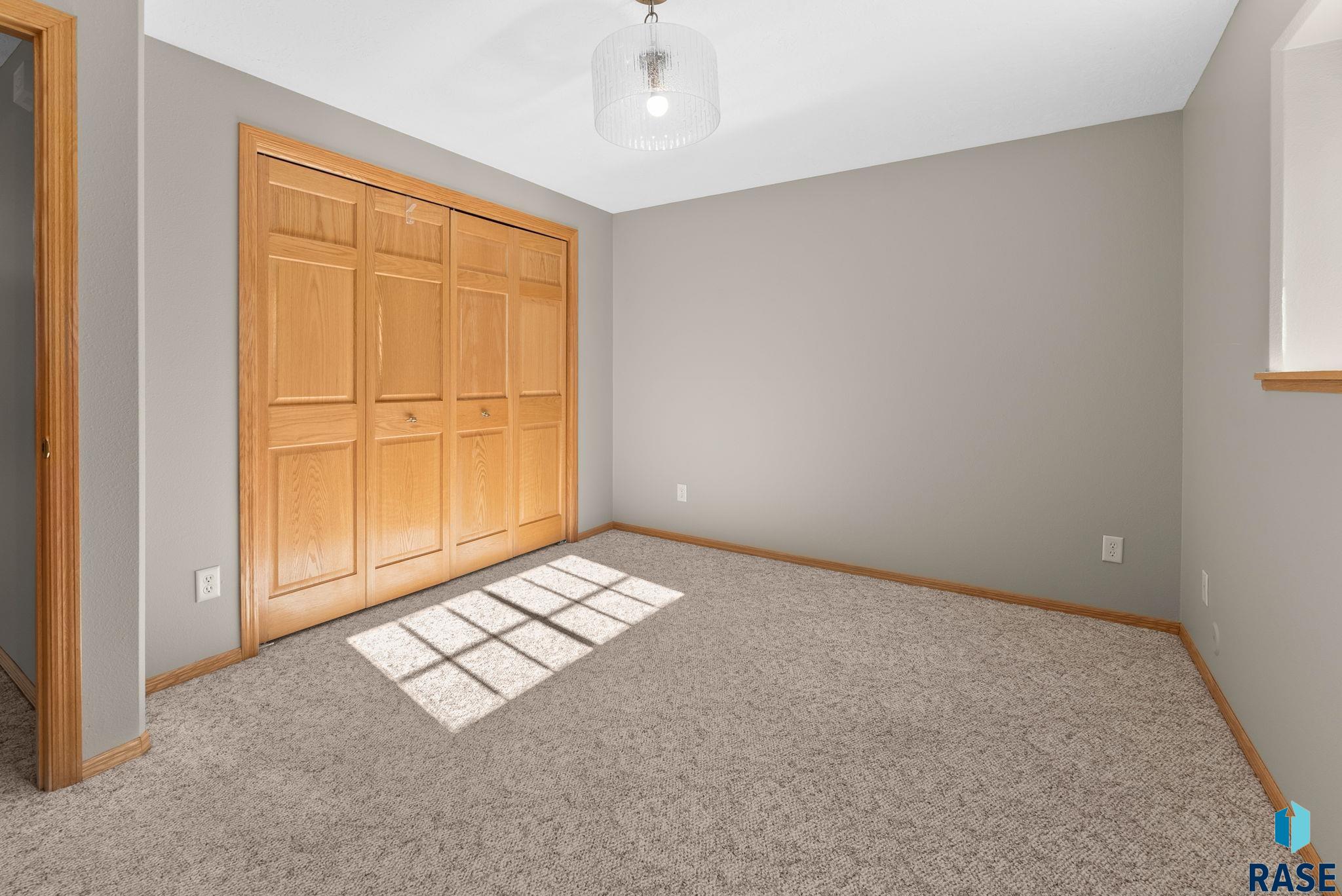 142 W Doral Ct Court, Sioux Falls, South Dakota image 32