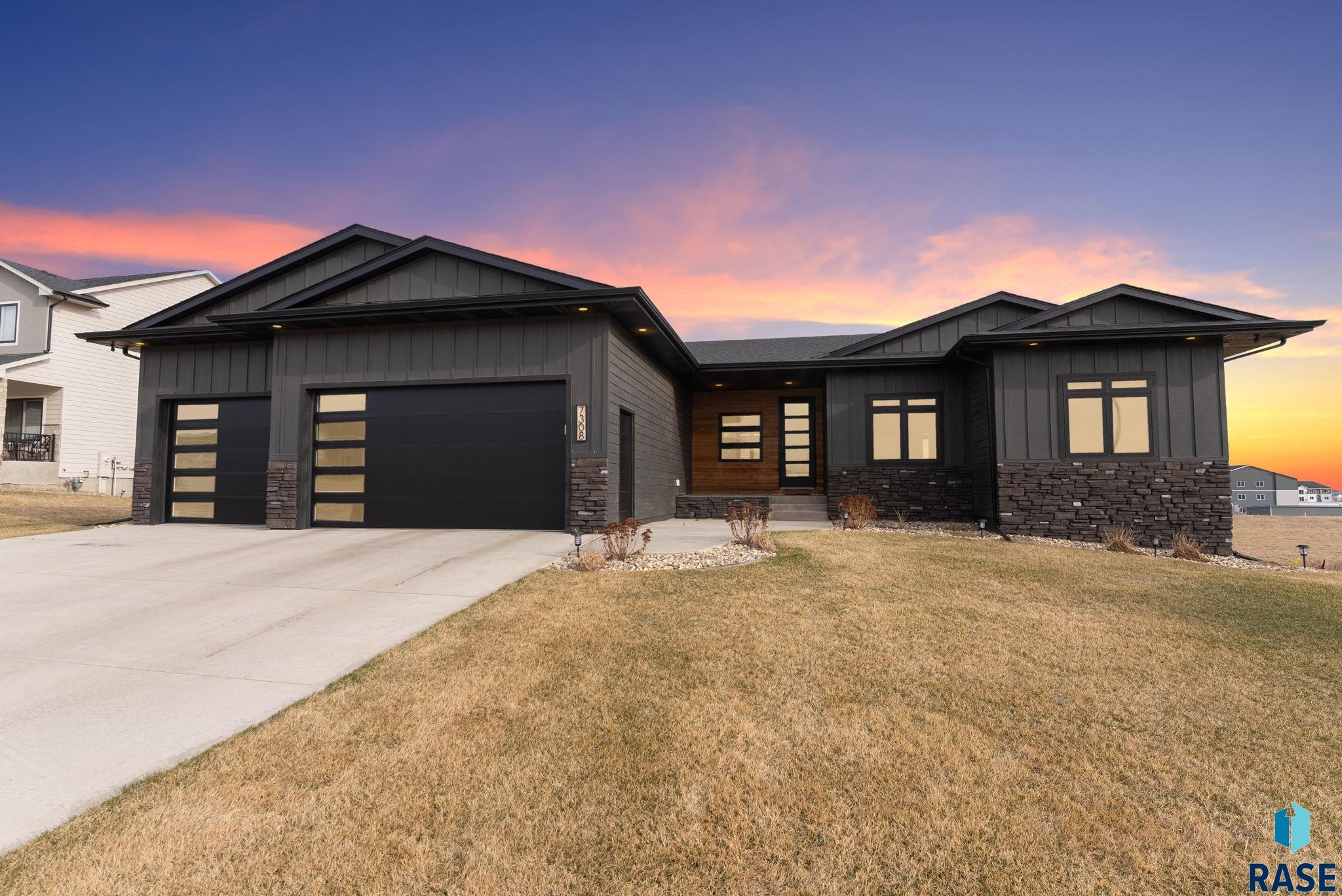 7308 E Dillon Creek Dr Drive, Sioux Falls, South Dakota image 2
