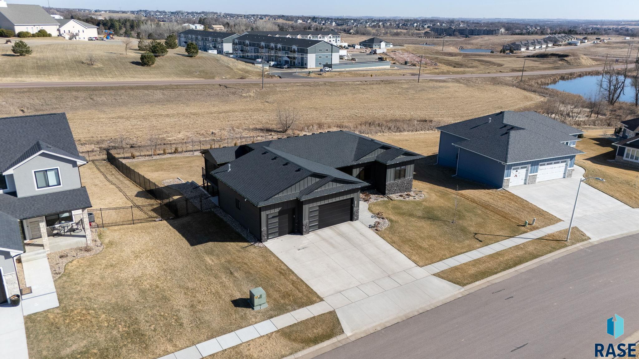 7308 E Dillon Creek Dr Drive, Sioux Falls, South Dakota image 12