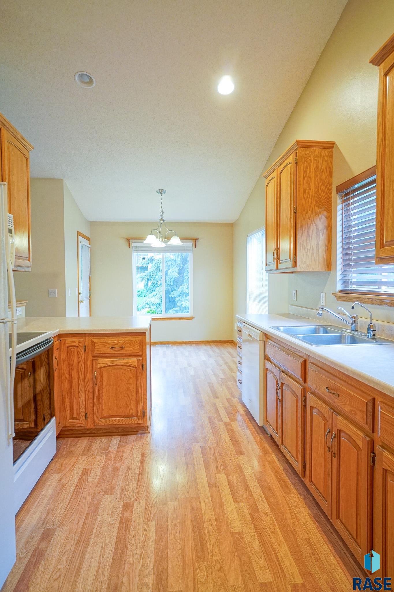 1601 E 63rd St Street, Sioux Falls, New Jersey image 9