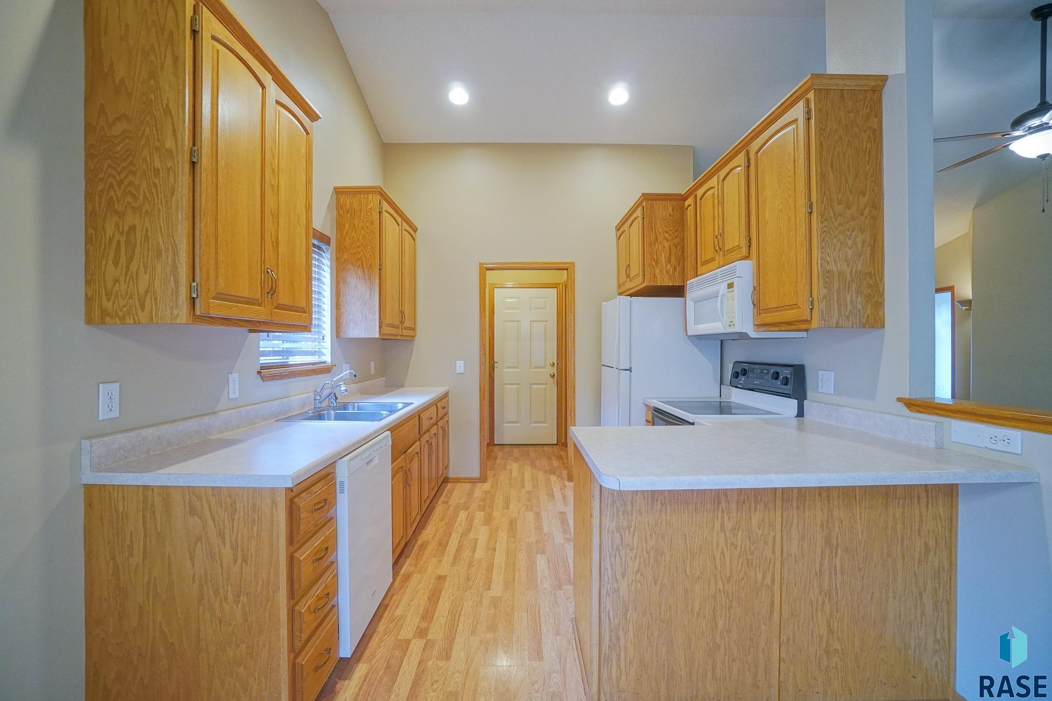 1601 E 63rd St Street, Sioux Falls, New Jersey image 6