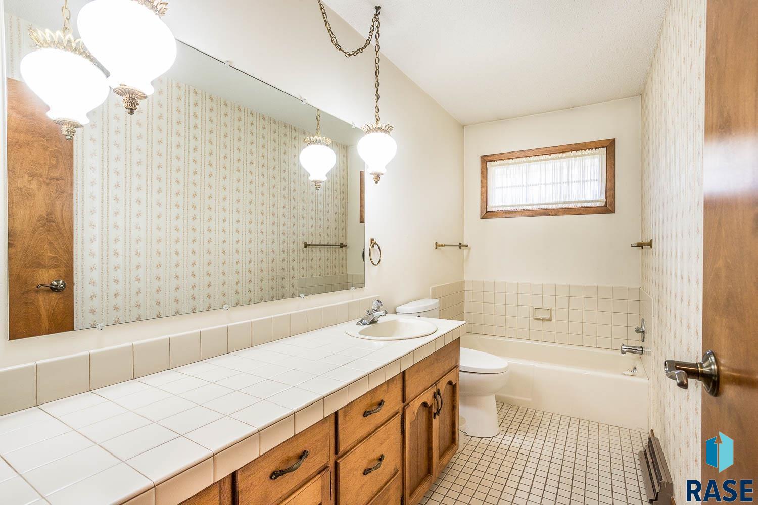 1208 Hampshire Cir Circle #D, Luverne, New Jersey image 14