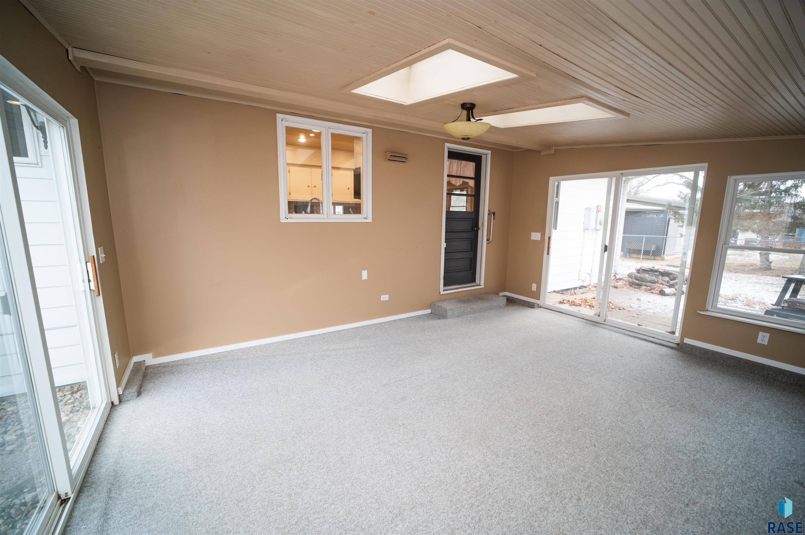 2601 S Arcadia Rd Road, Sioux Falls, South Dakota image 49