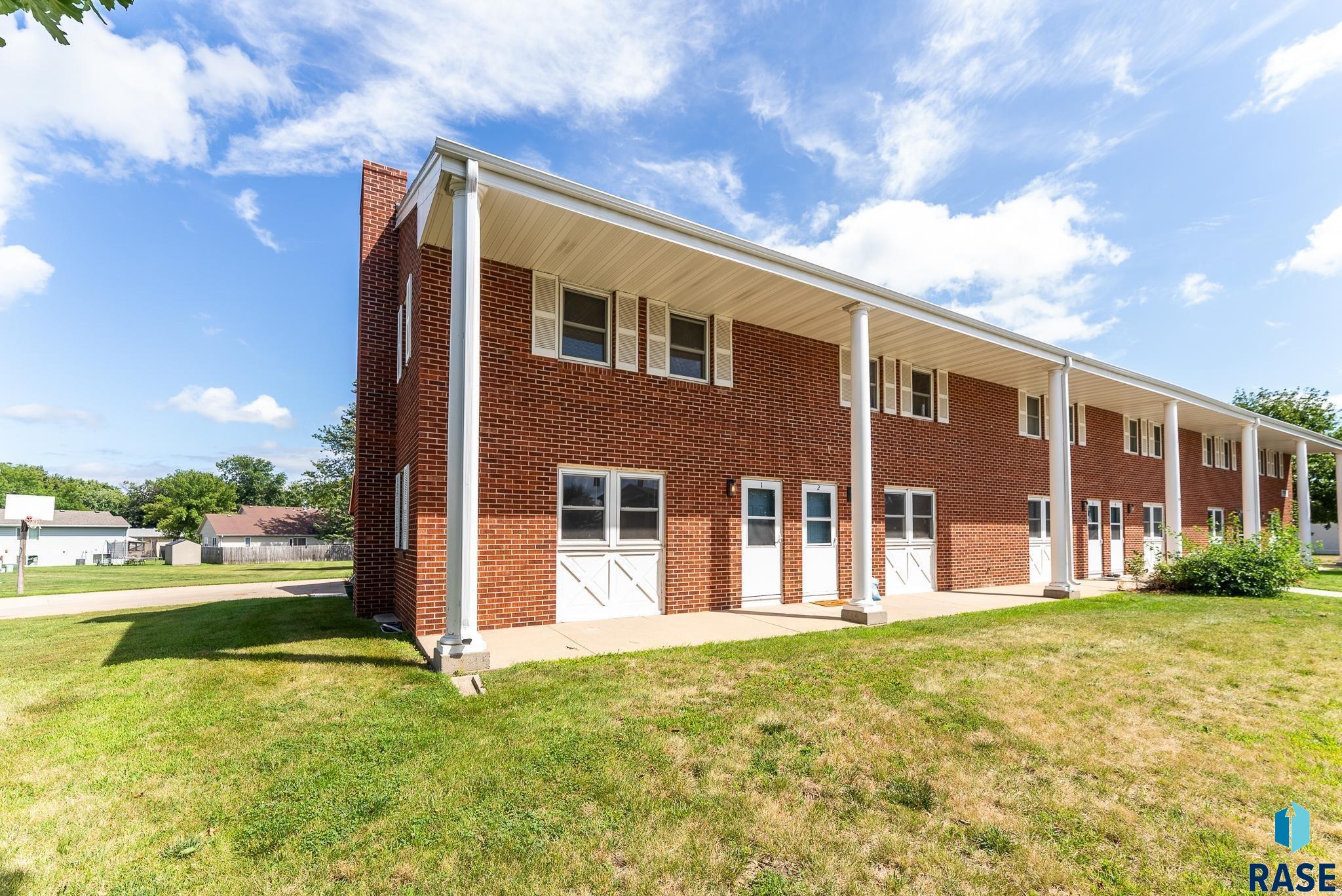 101 N Pipestone Ave Avenue #1, Brandon, South Dakota image 1