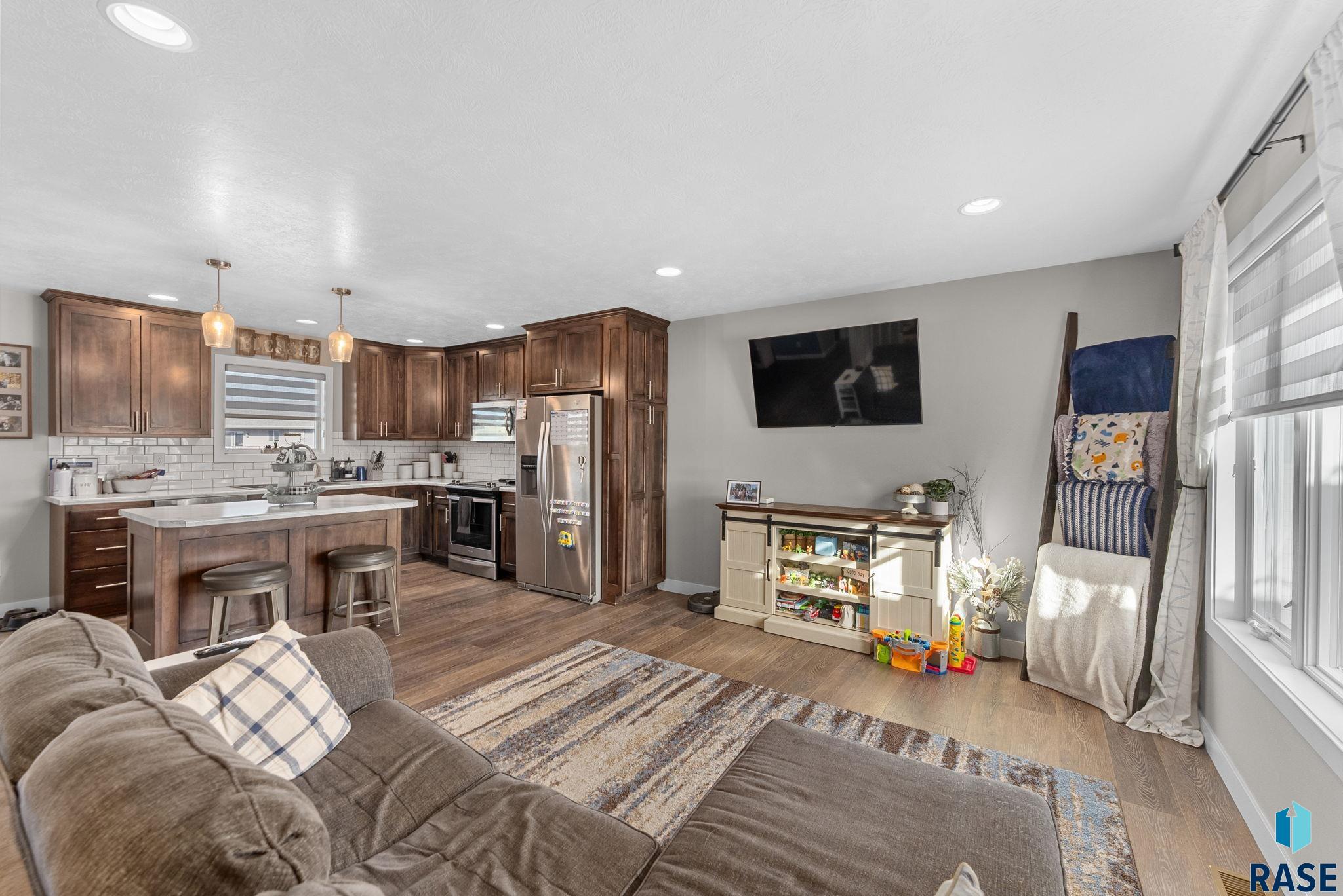 619 Cressman Trl Trail, Hartford, South Dakota image 4