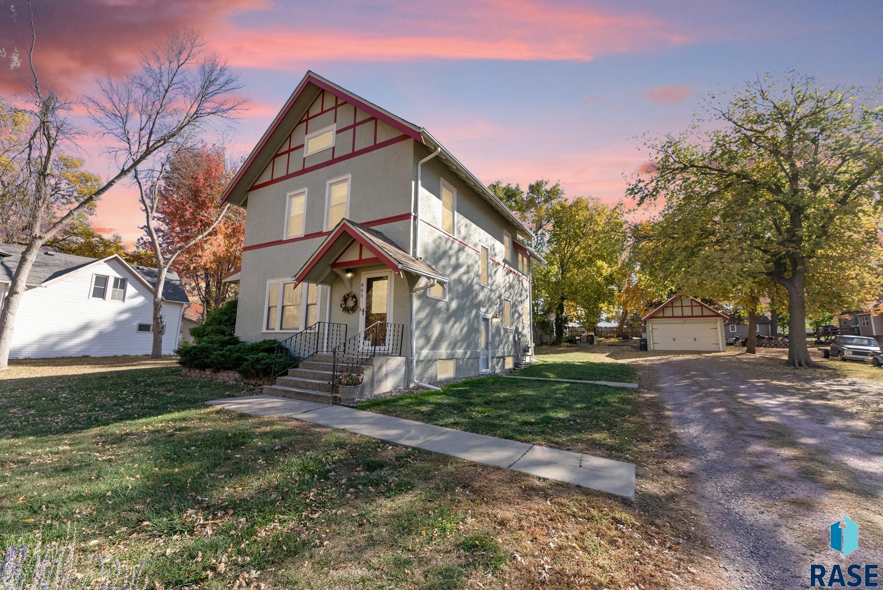 805 Sunnyside Ave Avenue, Valley Springs, South Dakota image 1