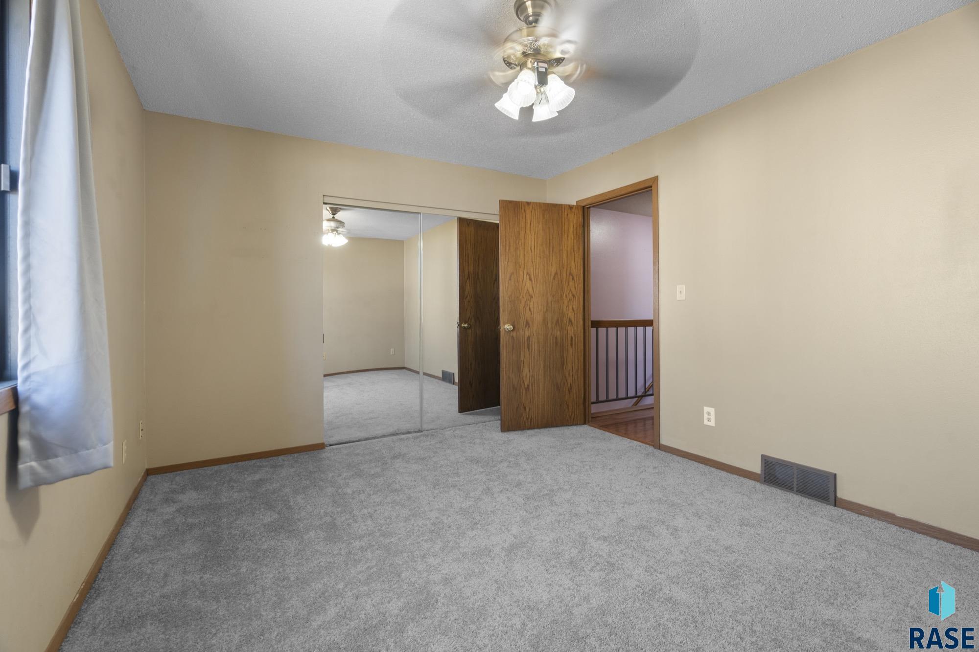 1010 S Bridgeport Pl Place, Sioux Falls, South Dakota image 21
