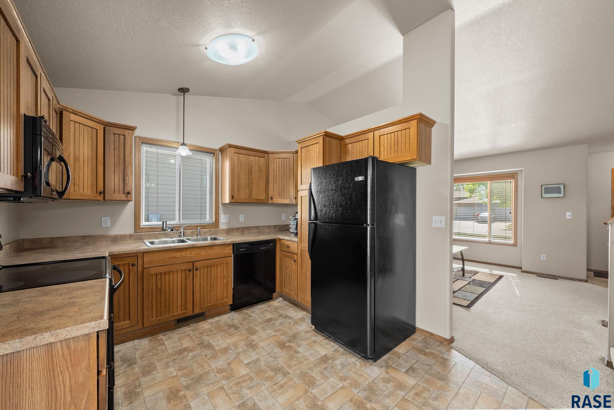 506 Almond Ave Avenue, Harrisburg, New Jersey image 8