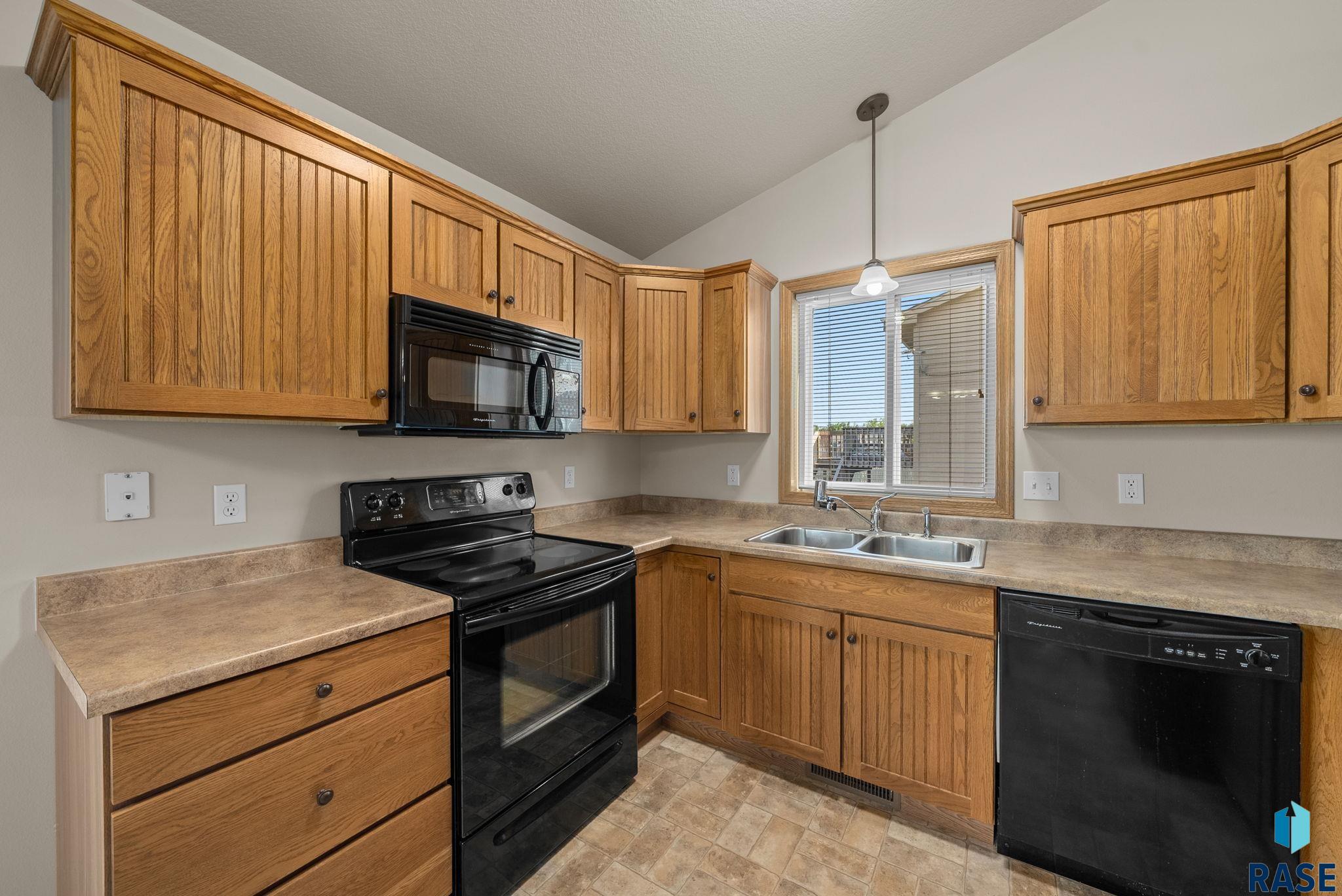 506 Almond Ave Avenue, Harrisburg, New Jersey image 10