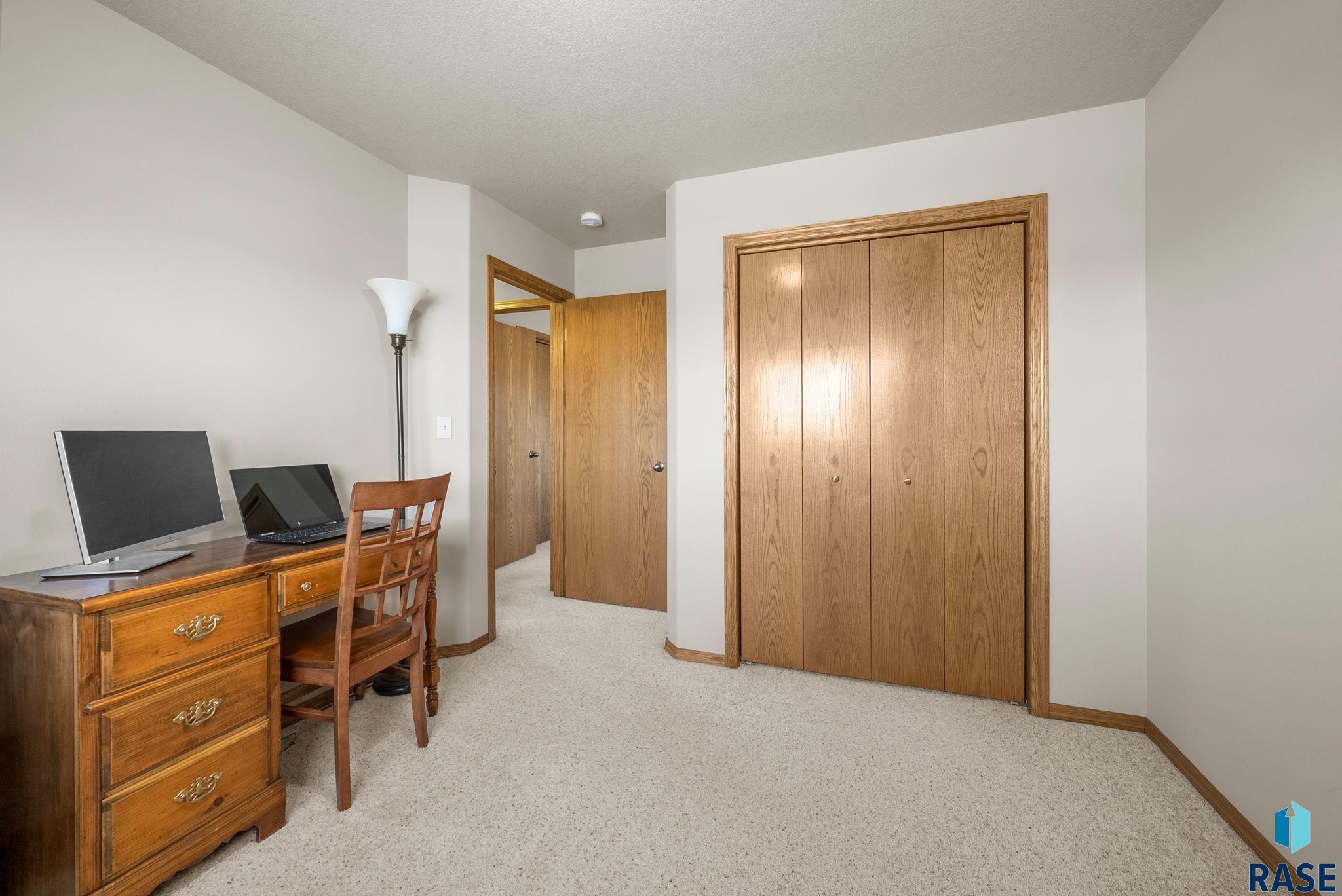 506 Almond Ave Avenue, Harrisburg, New Jersey image 17