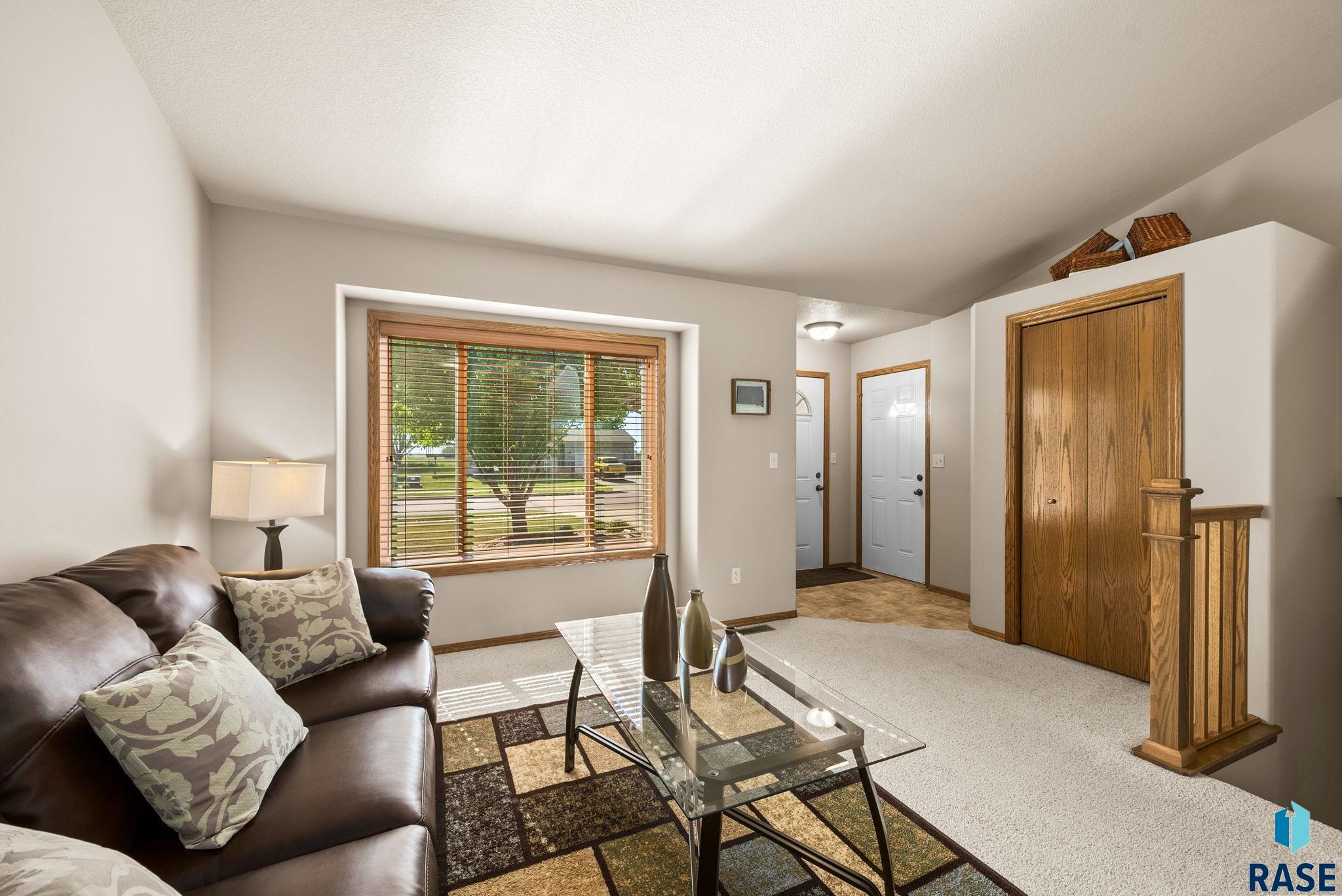 506 Almond Ave Avenue, Harrisburg, New Jersey image 2