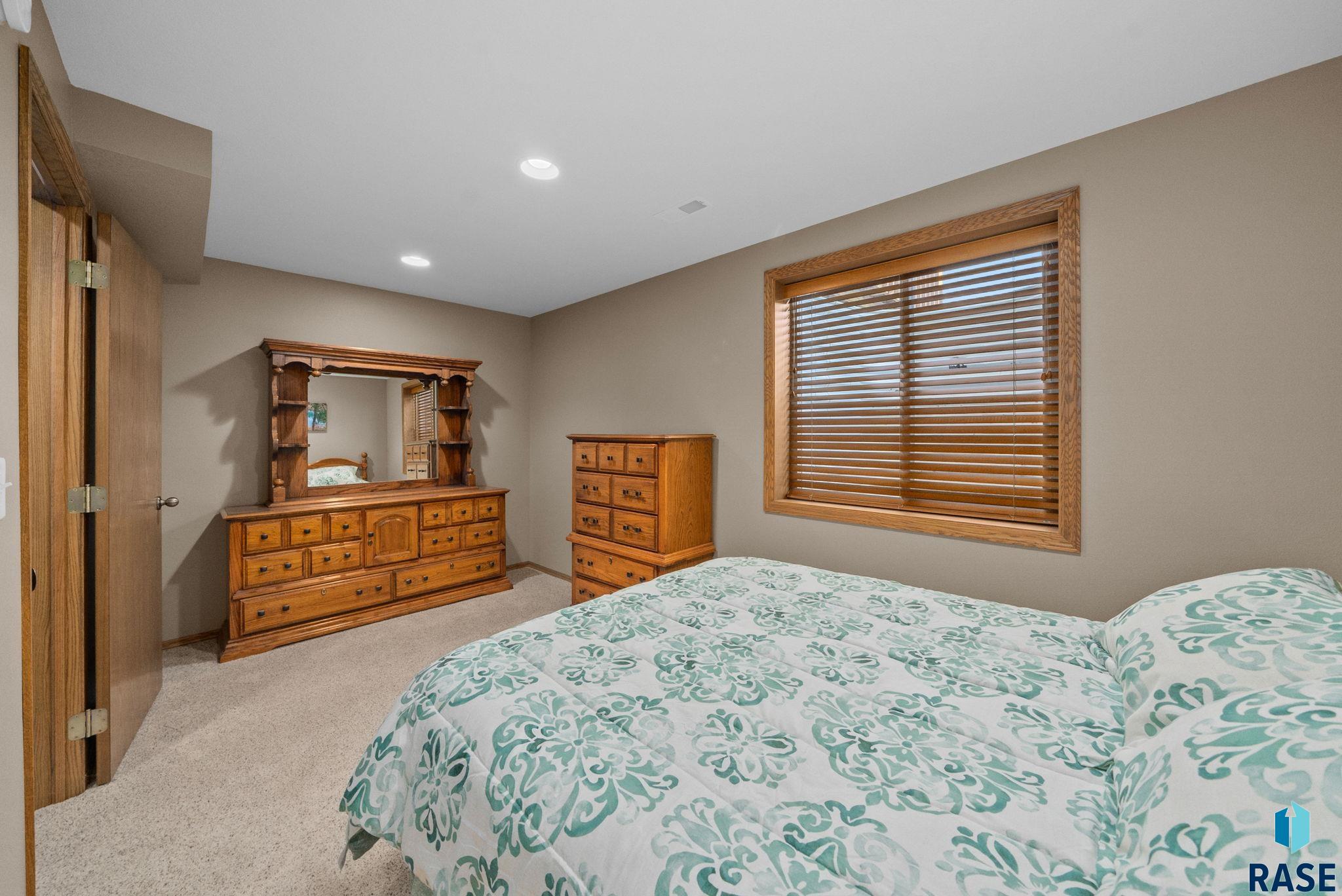 506 Almond Ave Avenue, Harrisburg, New Jersey image 31
