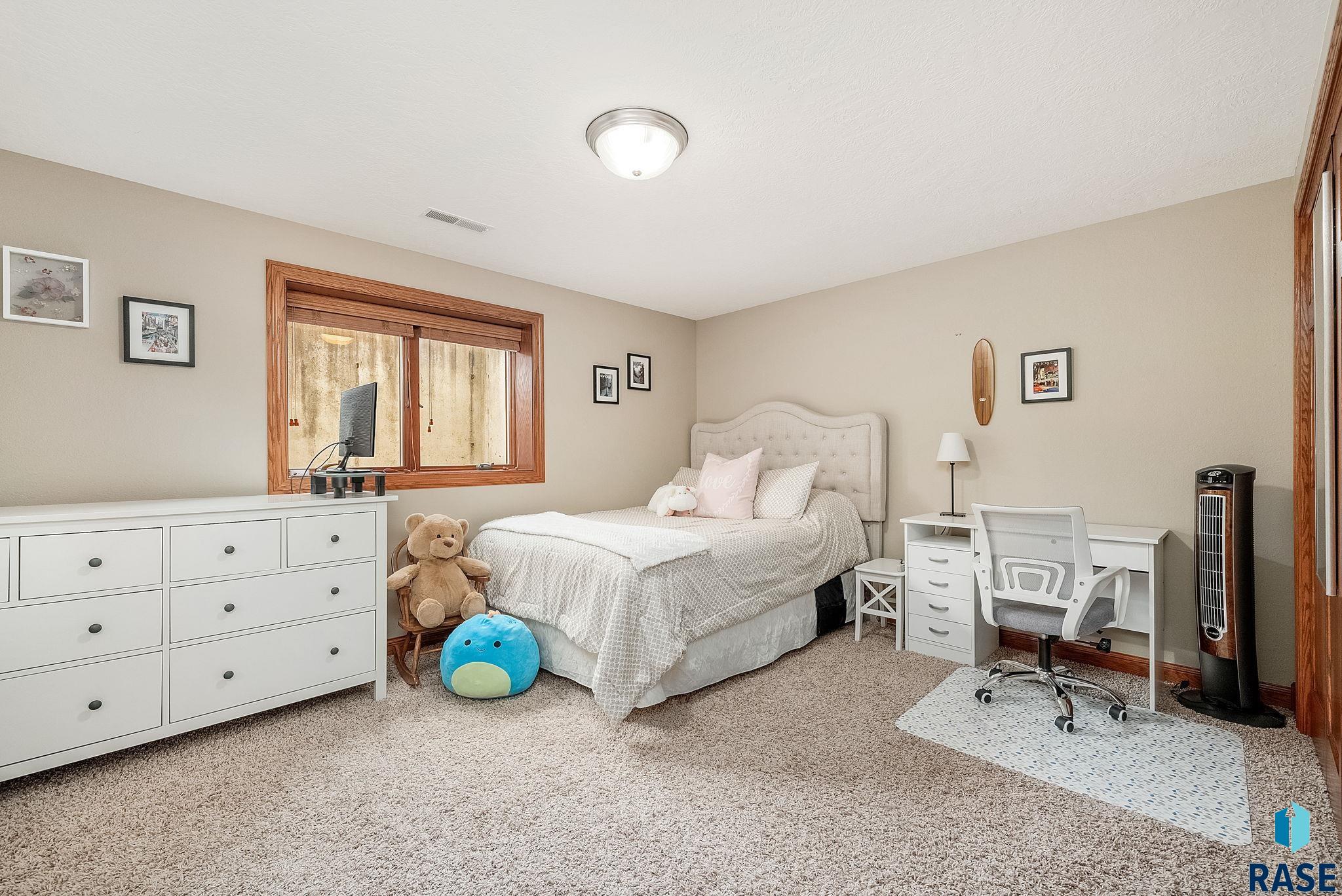 2225 E Byrum Cir Circle, Brandon, South Dakota image 26