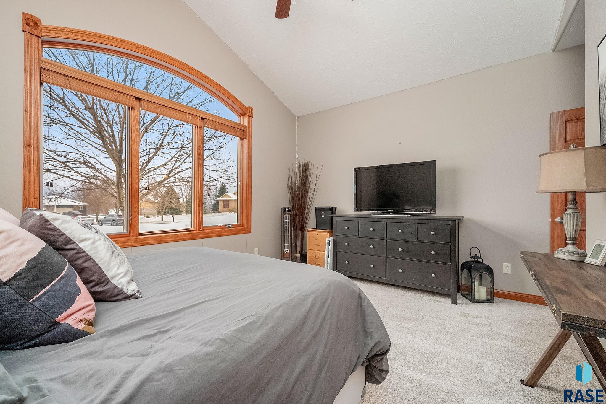 2225 E Byrum Cir Circle, Brandon, South Dakota image 15