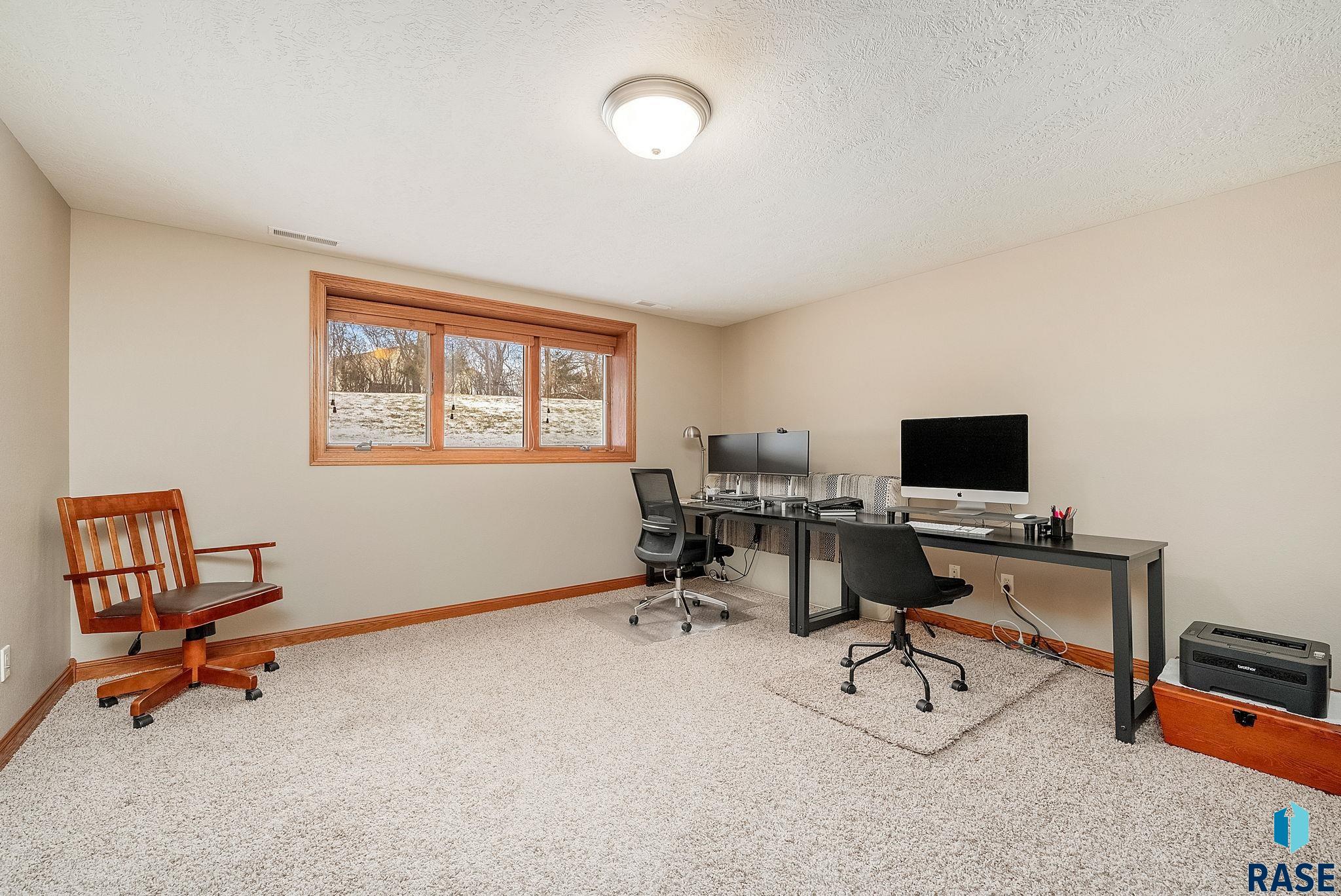 2225 E Byrum Cir Circle, Brandon, South Dakota image 30