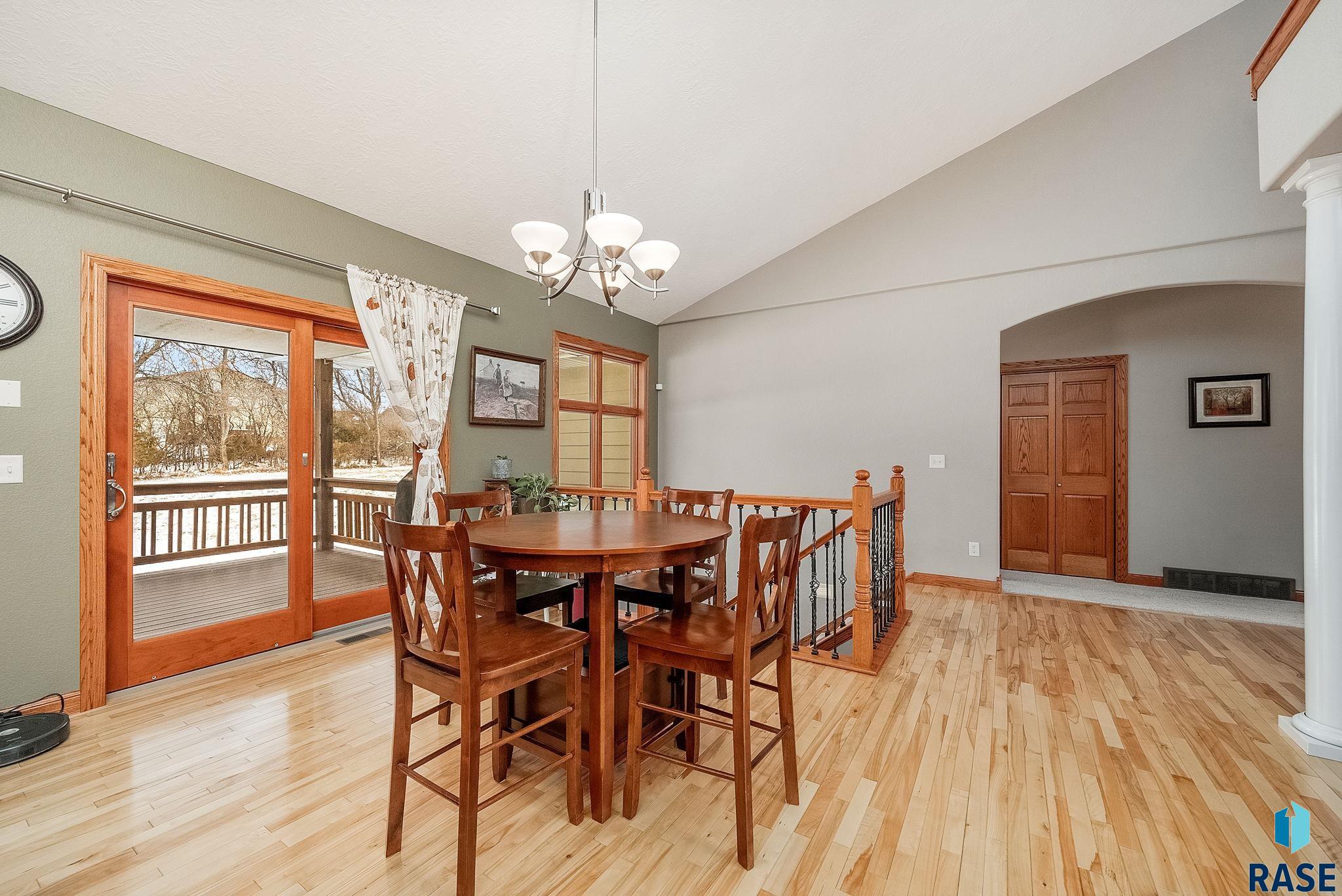 2225 E Byrum Cir Circle, Brandon, South Dakota image 7