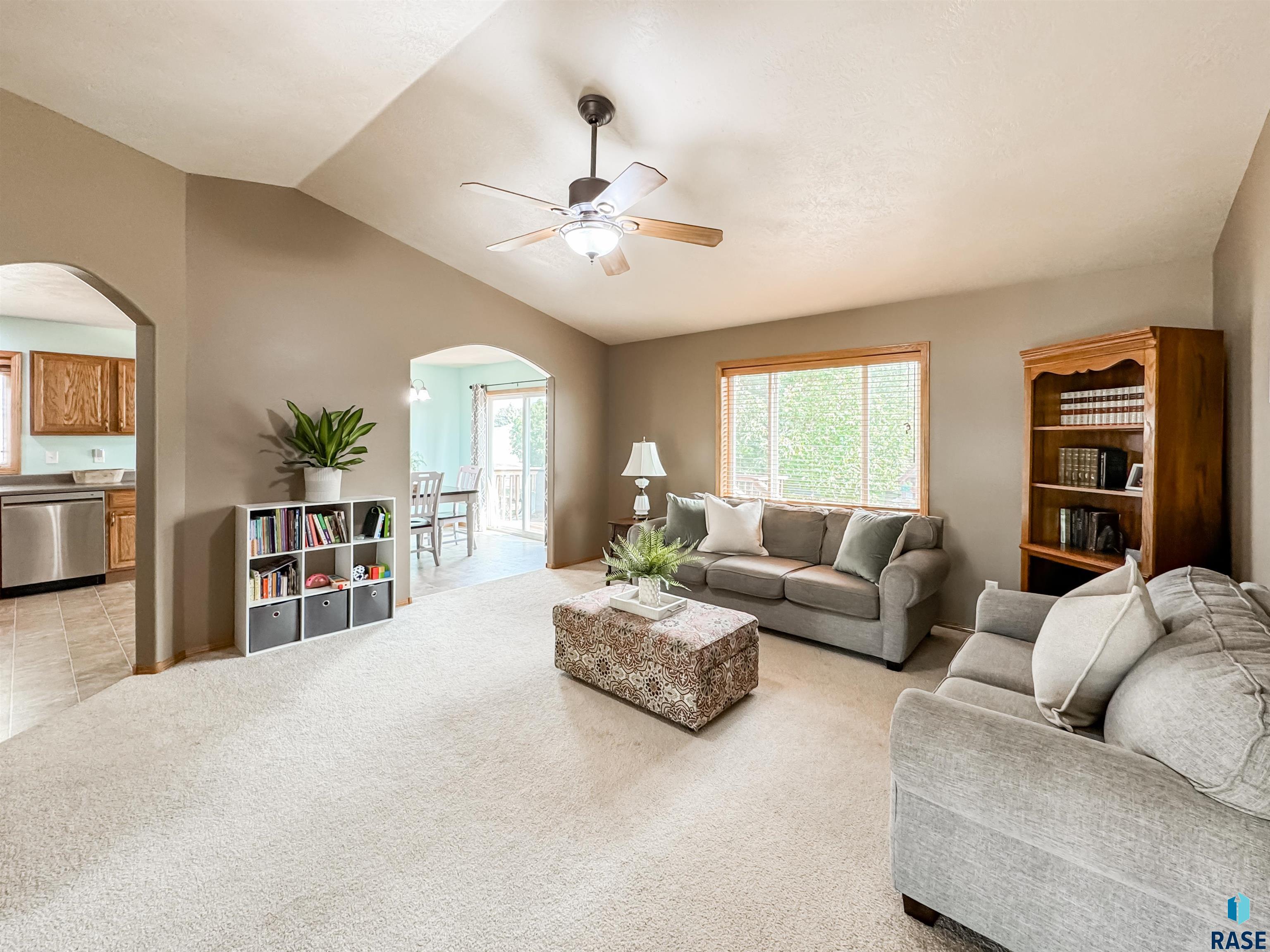 5104 S Sarmar Ave Avenue, Sioux Falls, South Dakota image 5