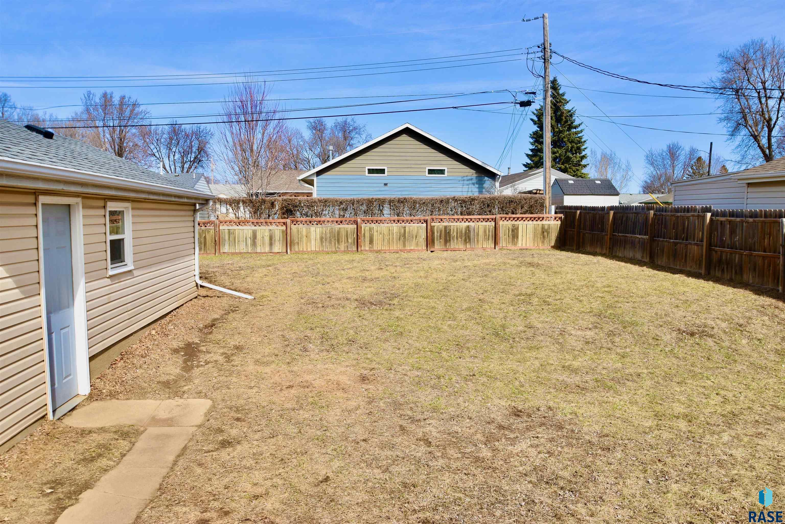 2916 E 14th St Street #203, Sioux Falls, New Jersey image 18
